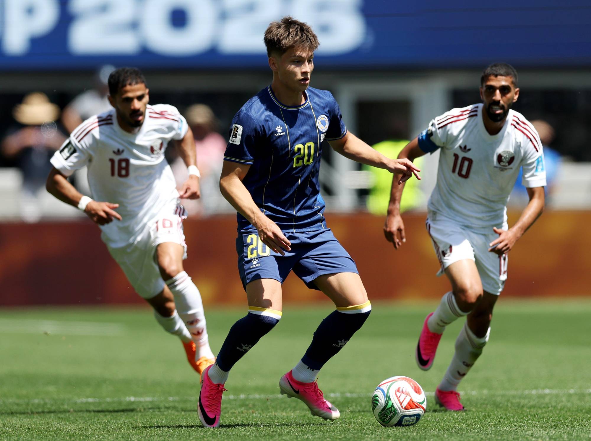 $!Bosnia cumple ante Qatar, pero deja su destino en manos de otros