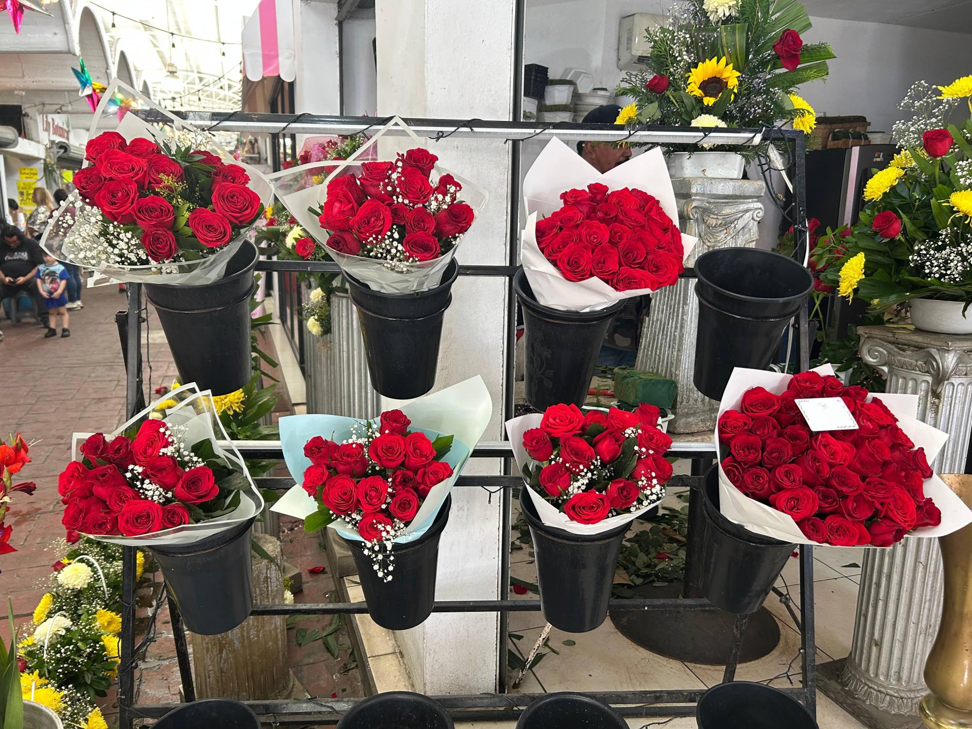 $!Venta de flores a la baja en Culiacán; Mercado de las Flores reporta pérdidas