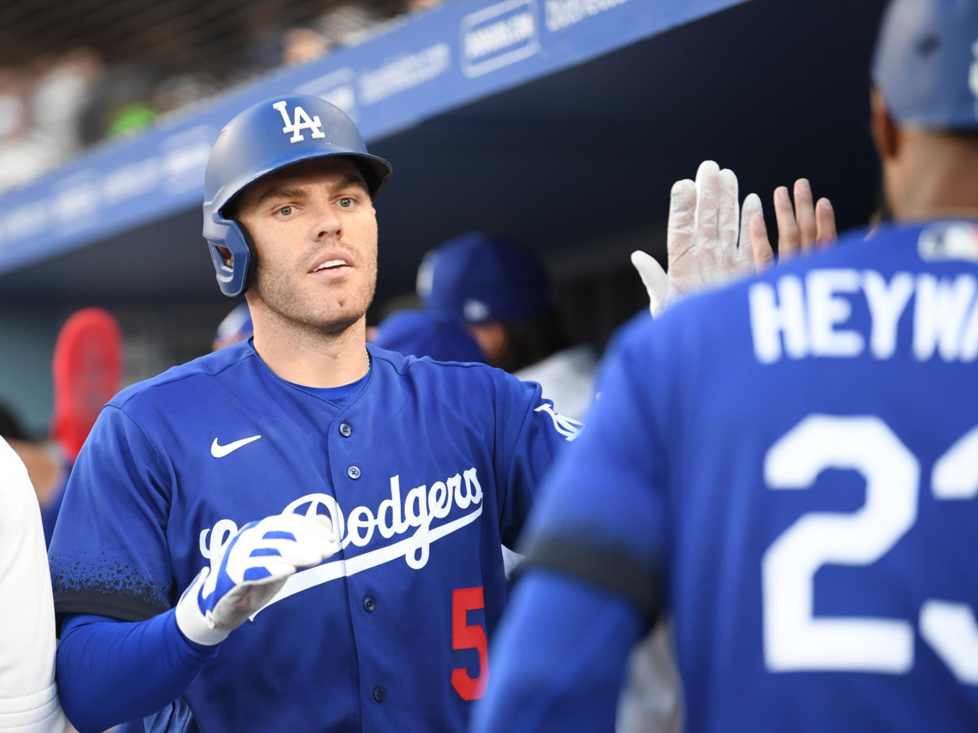 $!Julio Urías vuelve a su mejor forma y logra su sexta victoria