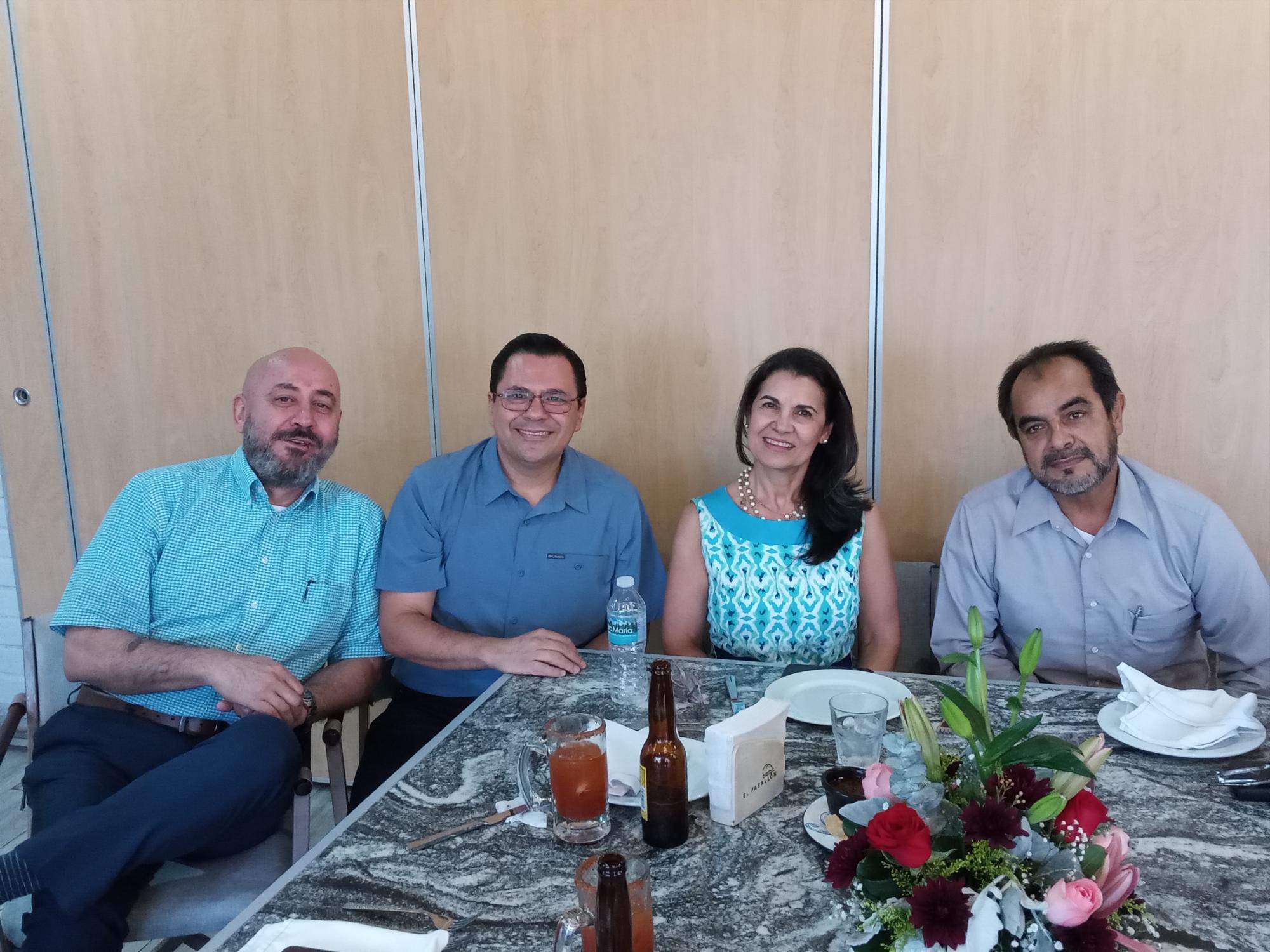 $!Celebran abogados su día con amena reunión