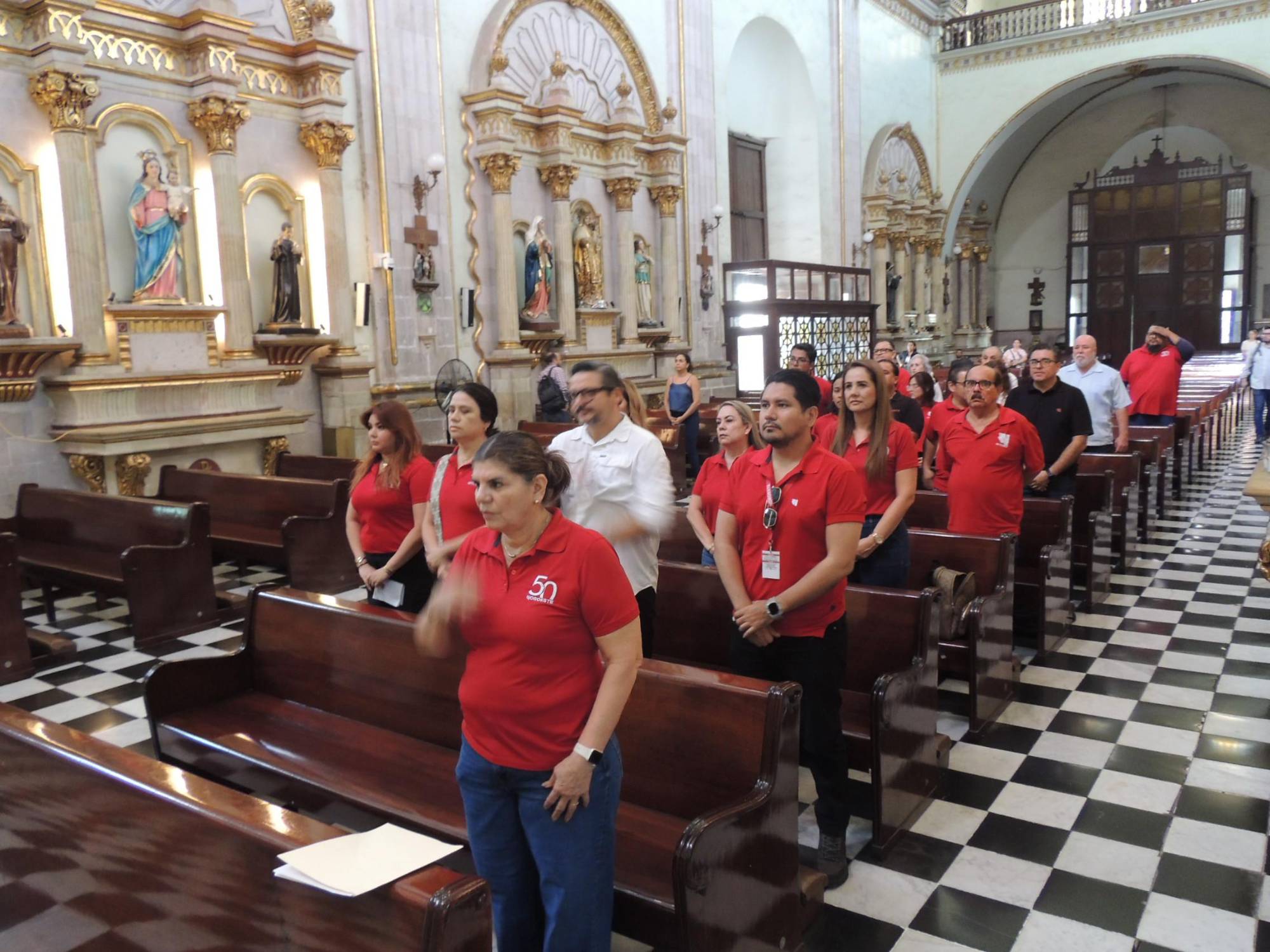$!Directivos y colaboradores de Noroeste presentes en la misa.