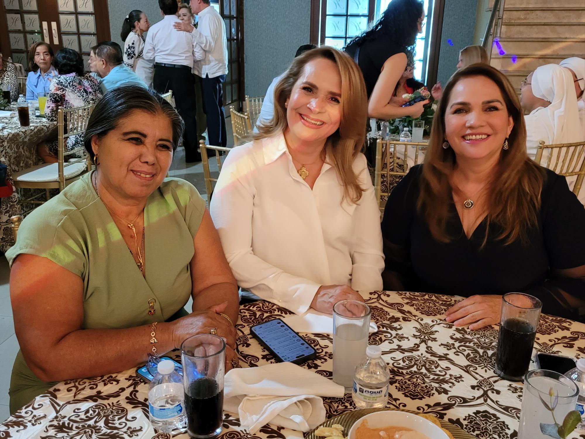 $!Guillermina Beltrán Ramos, Angelina Zavala Douglas y Ana Beatriz Sánchez.