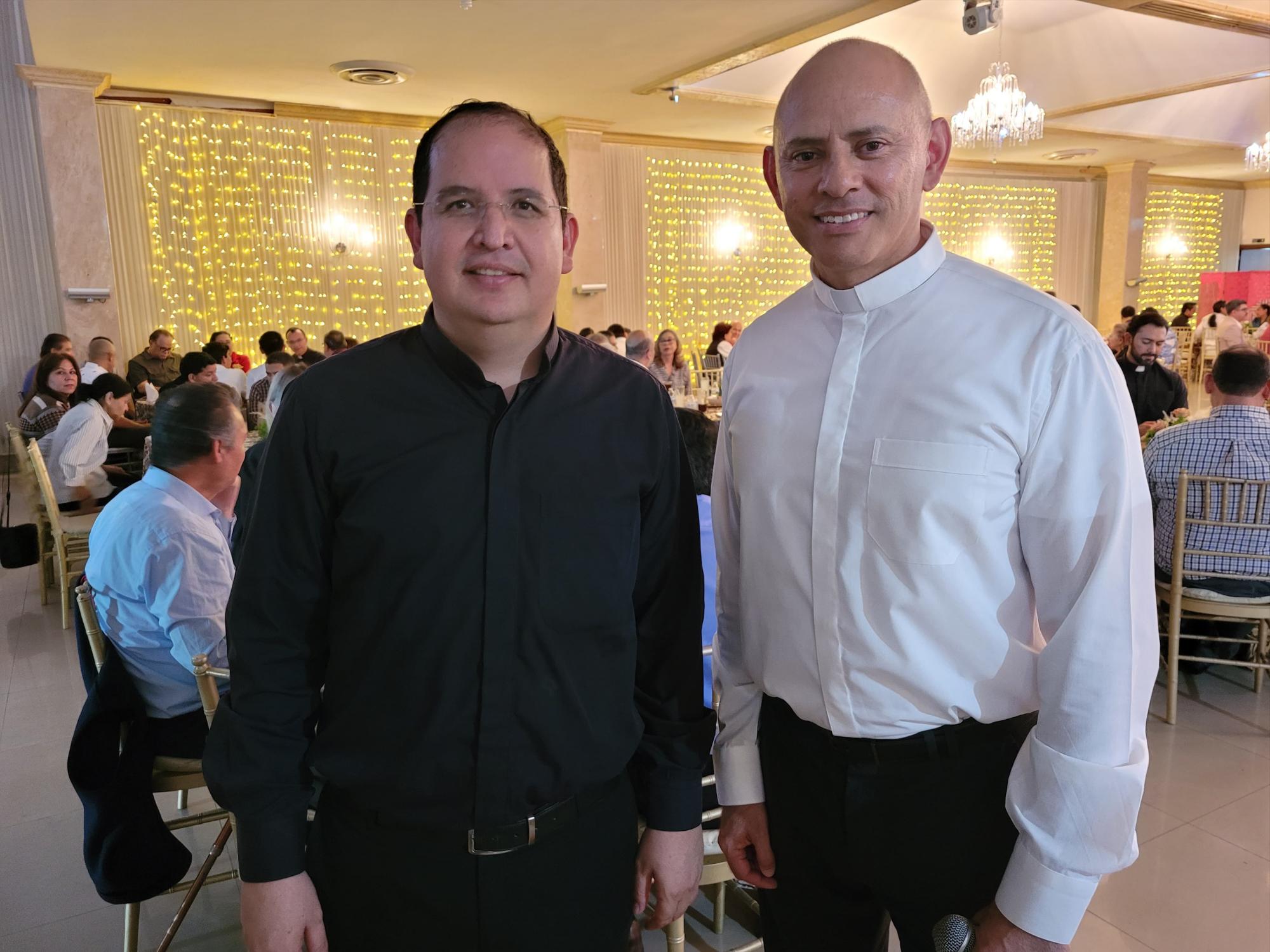 $!Padre Jaime Portillo y Padre Esteban Robles.