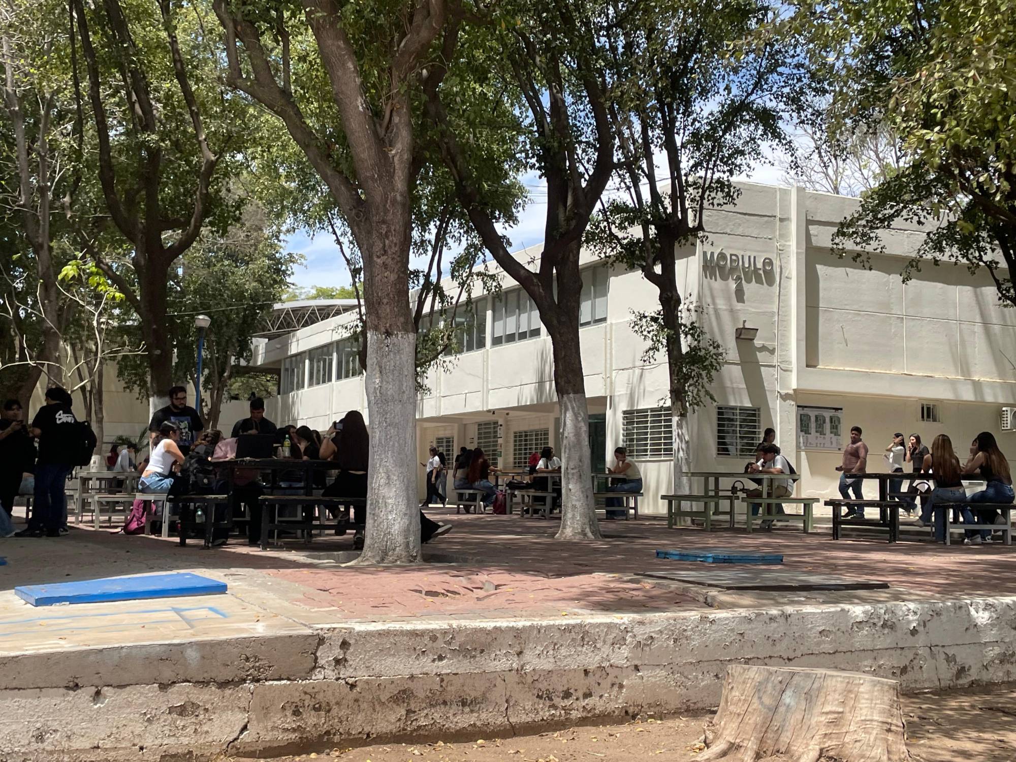 $!Sin aulas, sin equipo y con cobros extra en la UAS por universalidad de ingreso