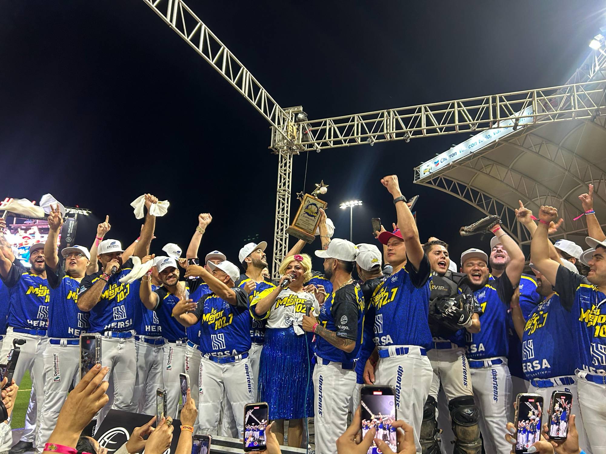 $!El Equipo Azul ganó en el Juego de las Estrellas.
