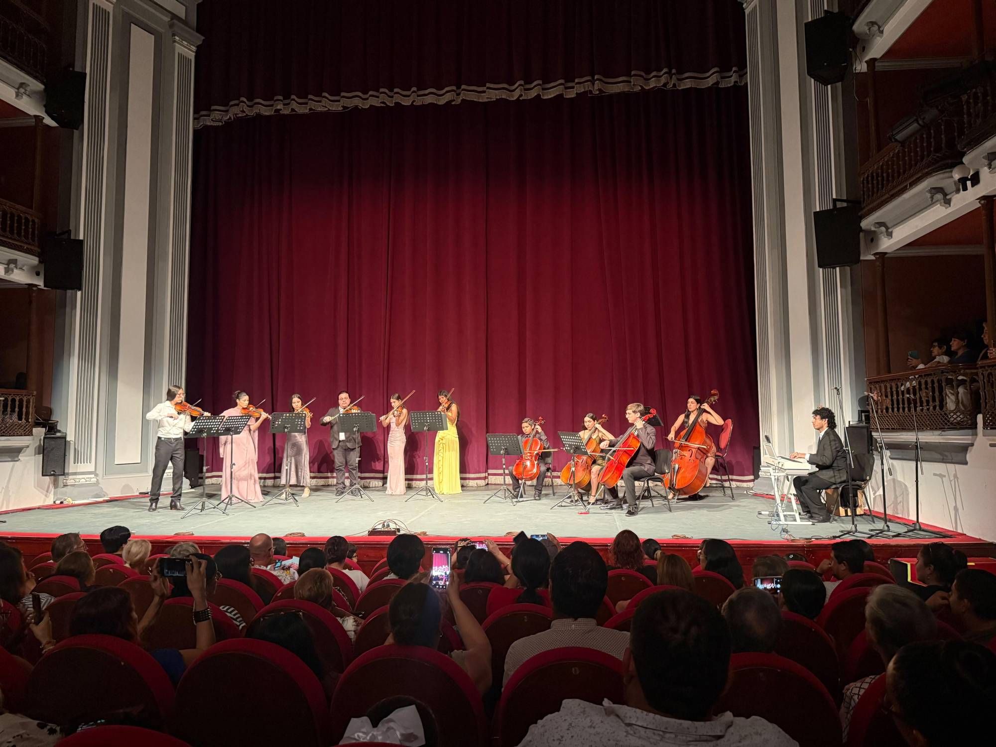 $!Talento rosarense conquista Festival Cultural: ‘Raíces de Plata’ destaca en gala del ISIC