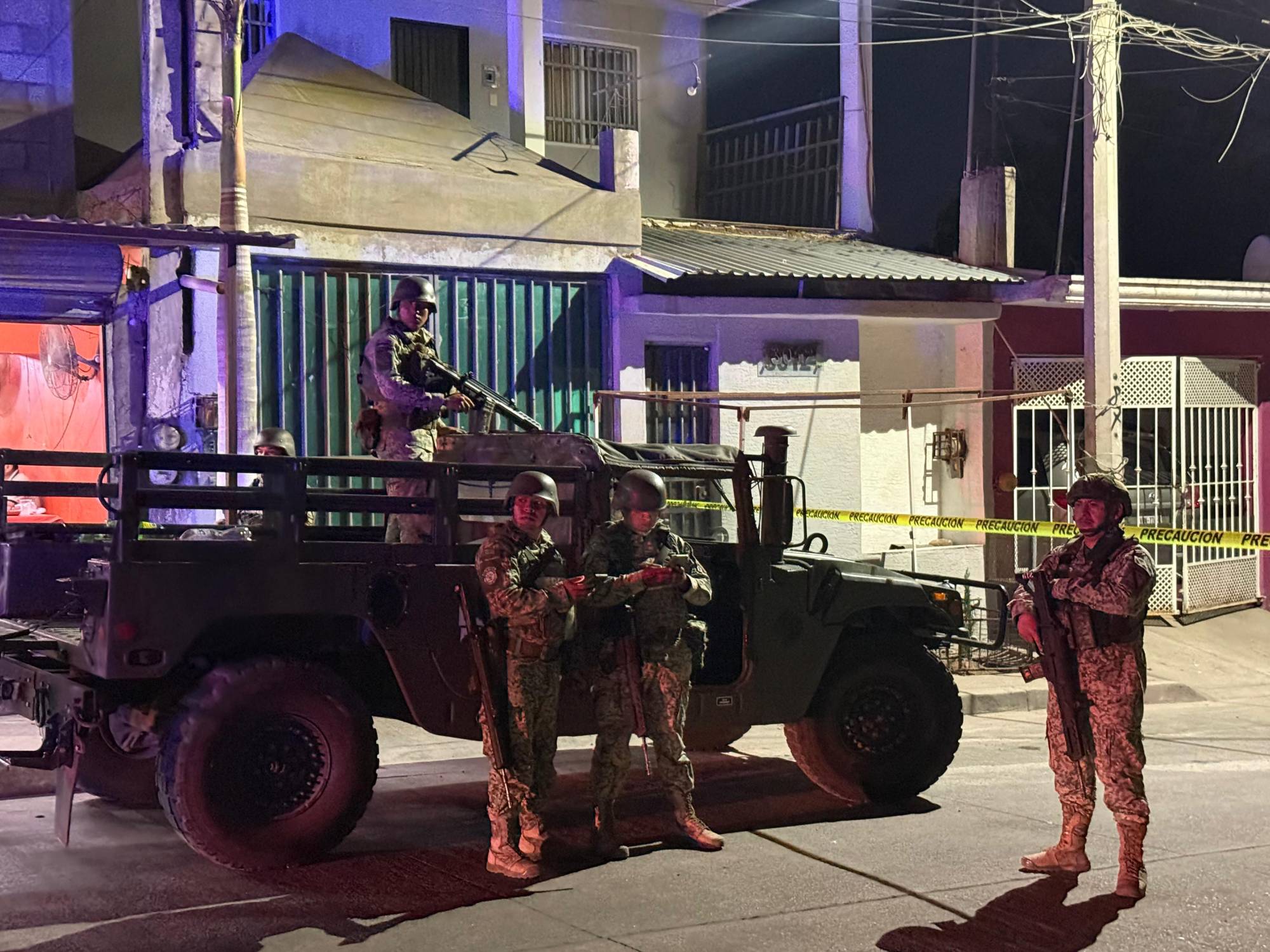 $!Asesinan a balazos a joven cerca de una taquería en Culiacán