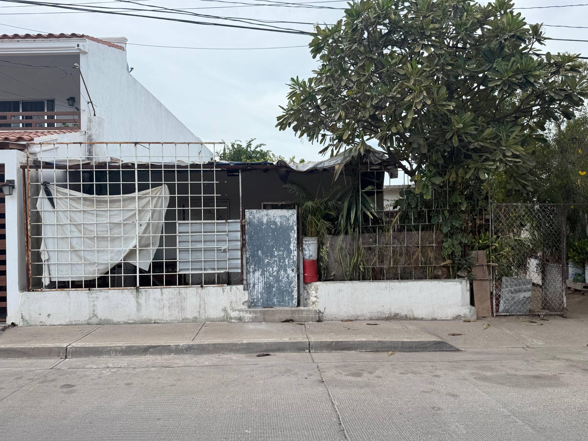 $!Suman dos reportes de disparos en menos de 72 horas en vivienda que fue baleada este martes en Culiacán