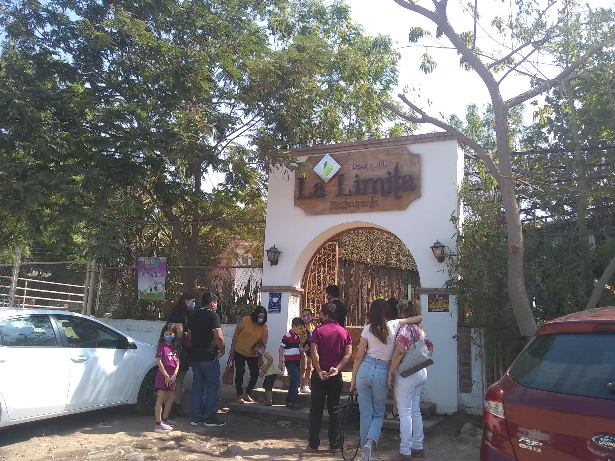 $!Presentan restaurantes de Culiacán gran afluencia por el Día de las Madres