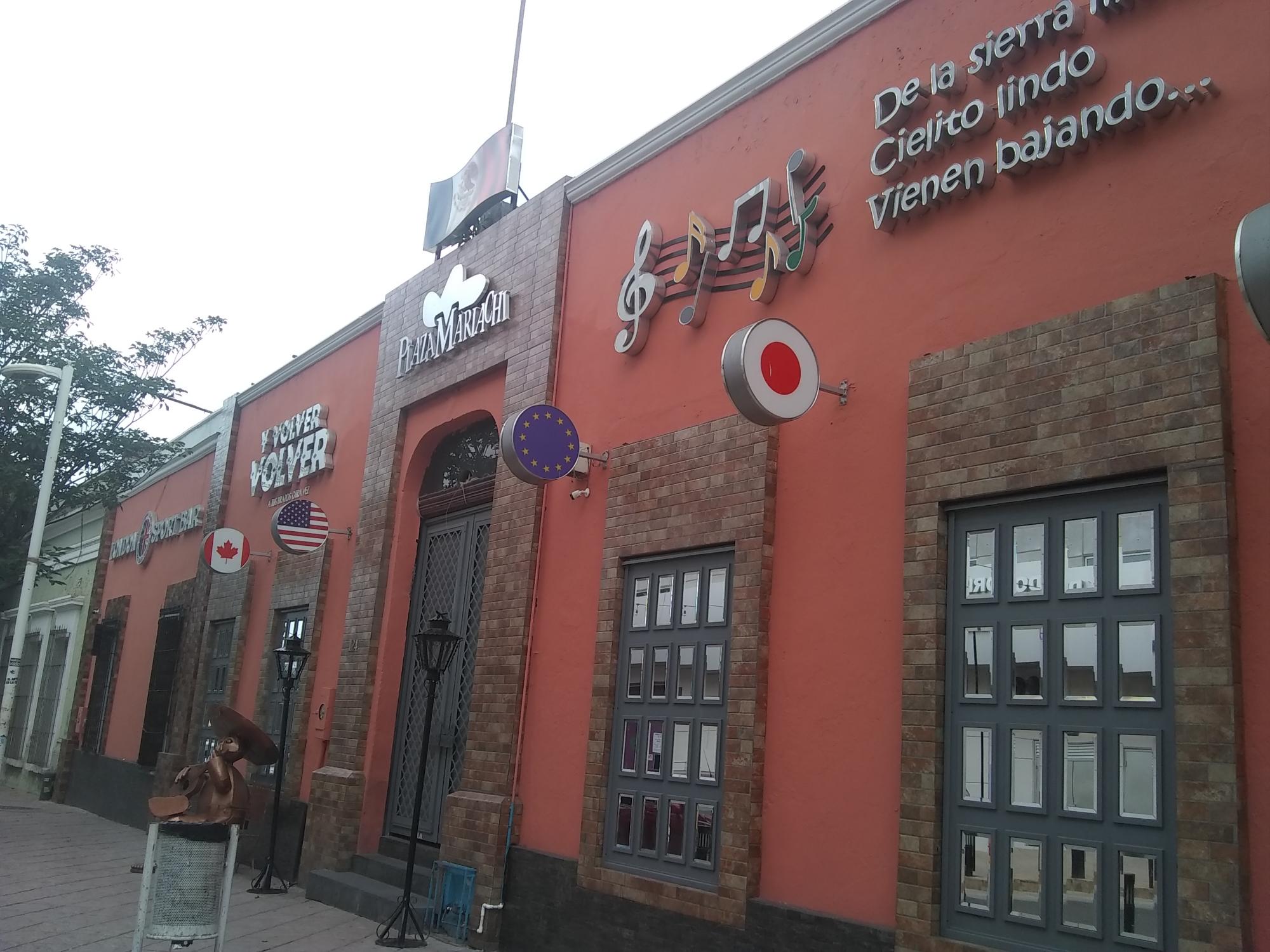 $!Si nos cierran de nuevo será el fin definitivamente, señala dueño de restaurante-bar de Culiacán