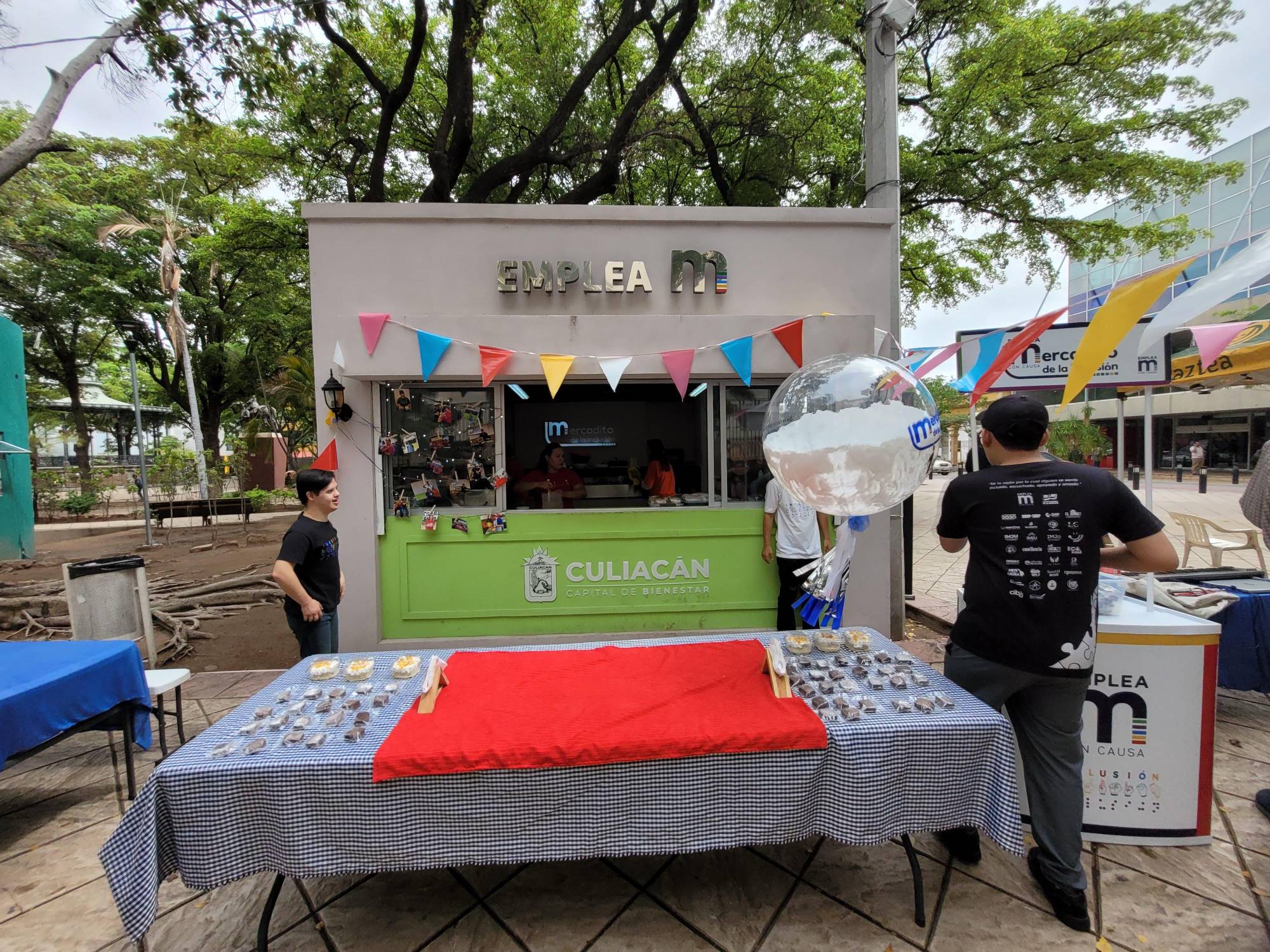 $!Mercadito de la Inclusión de Culiacán burla adversidad y celebra su primer aniversario