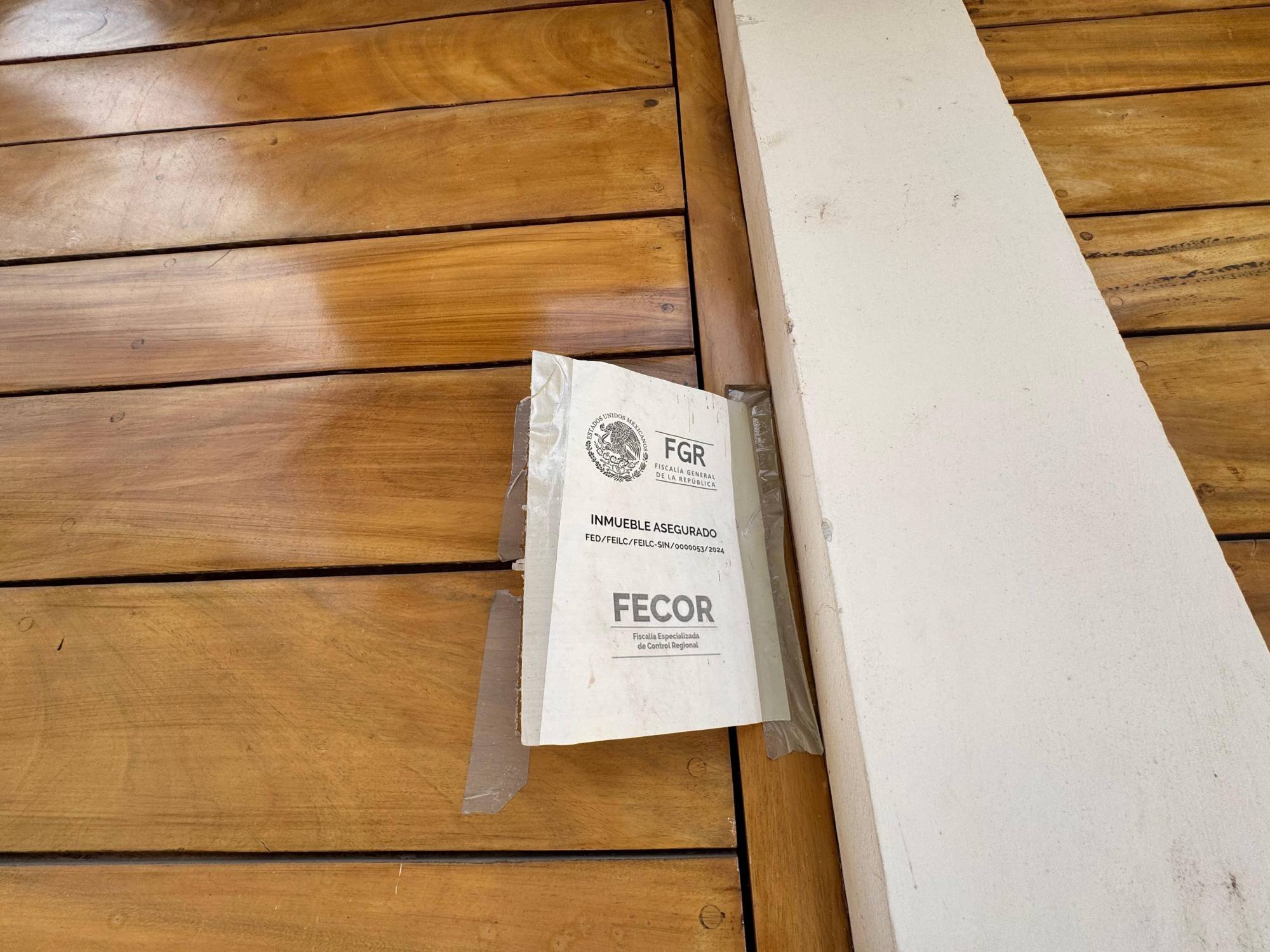 $!Casi dos años después, la finca continúa asegurada por la Fiscalía General de la República.
