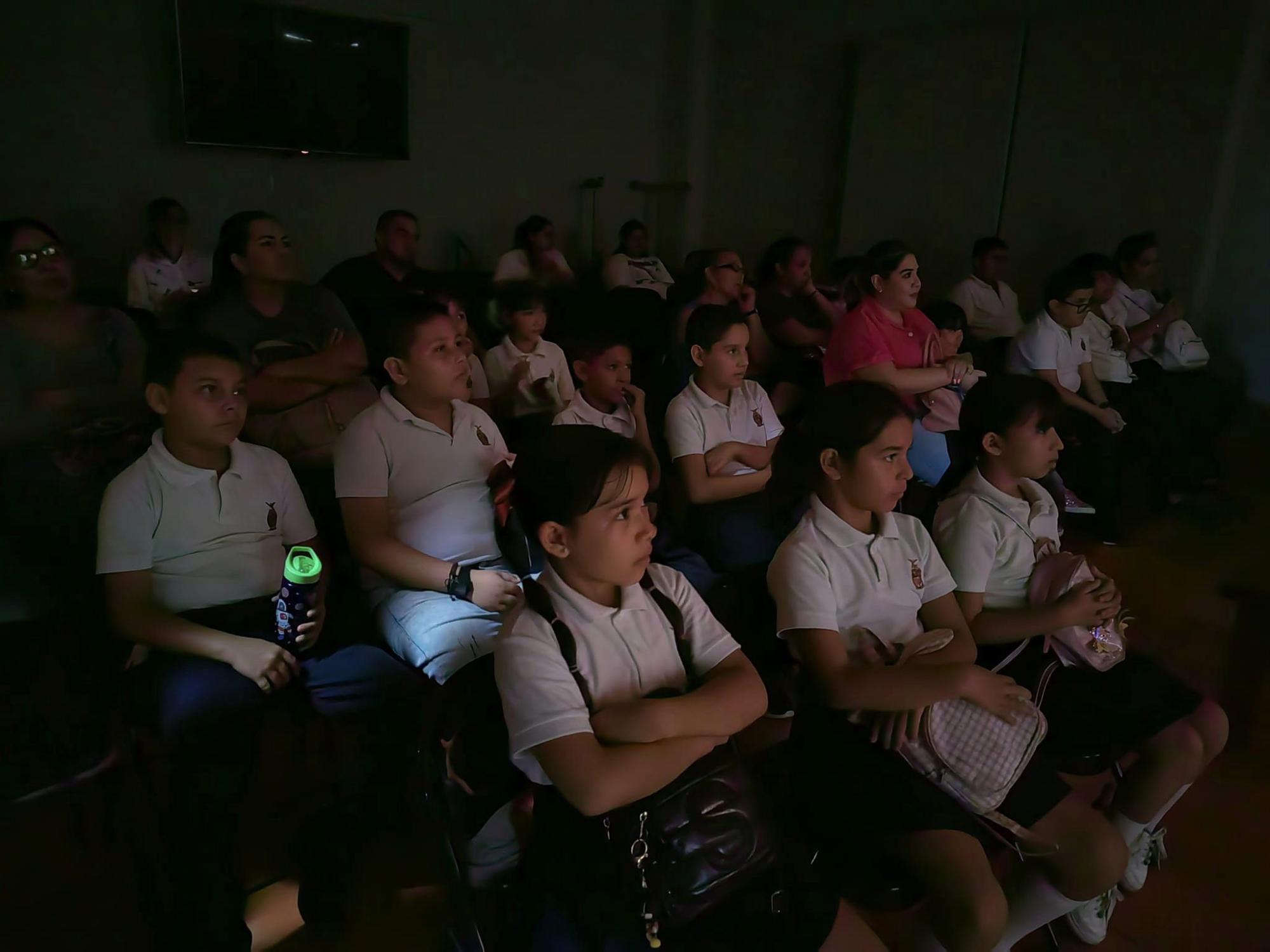 $!Una nutrida asistencia tuvo la proyección.