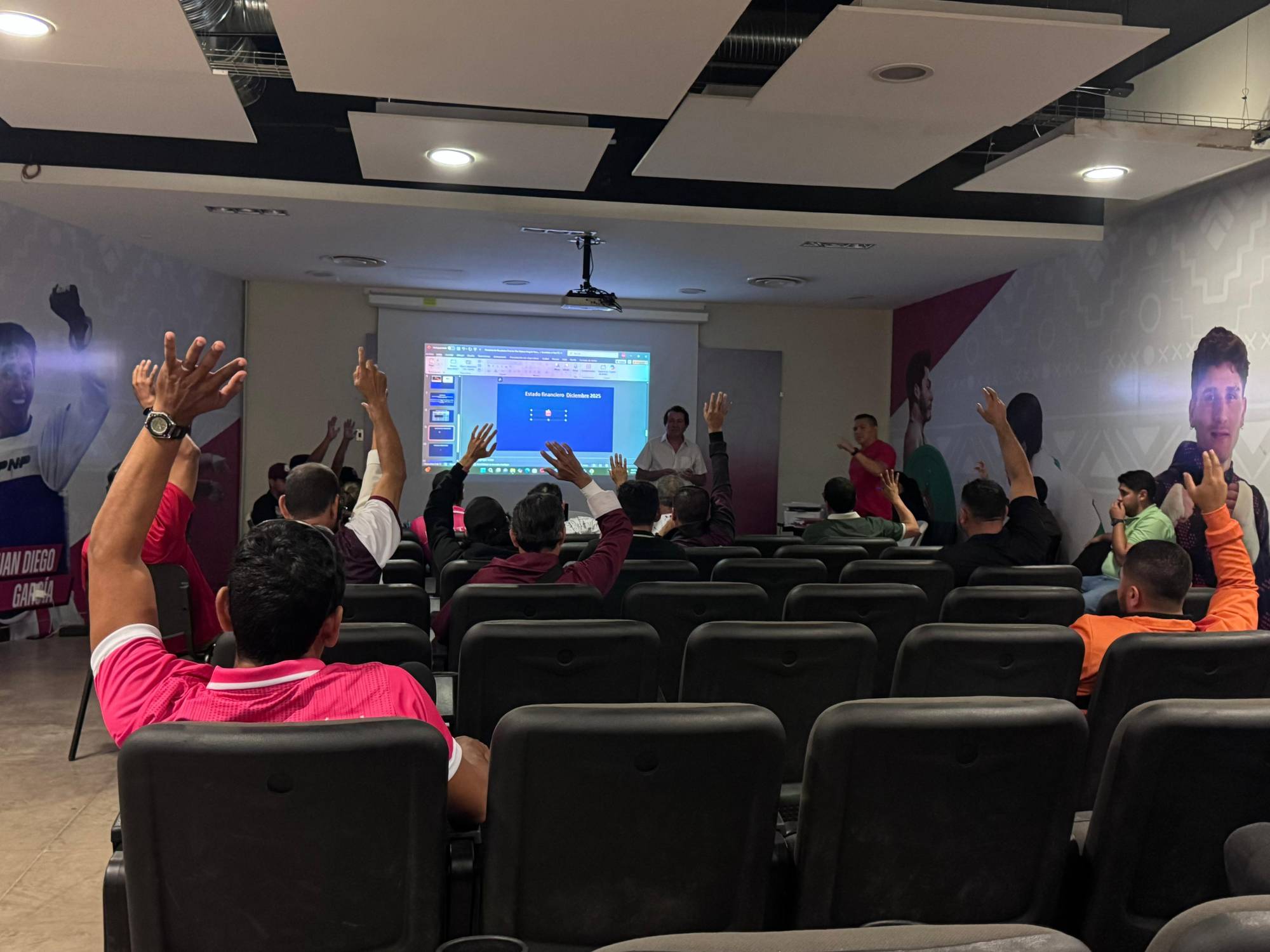 $!Carlos Zamora toma las riendas del atletismo sinaloense