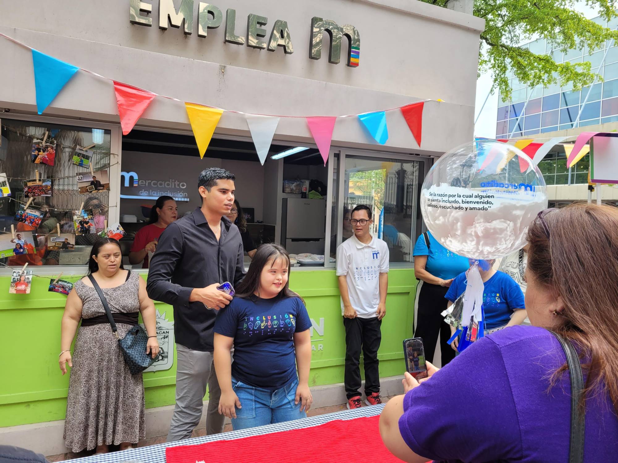 $!Mercadito de la Inclusión de Culiacán burla adversidad y celebra su primer aniversario