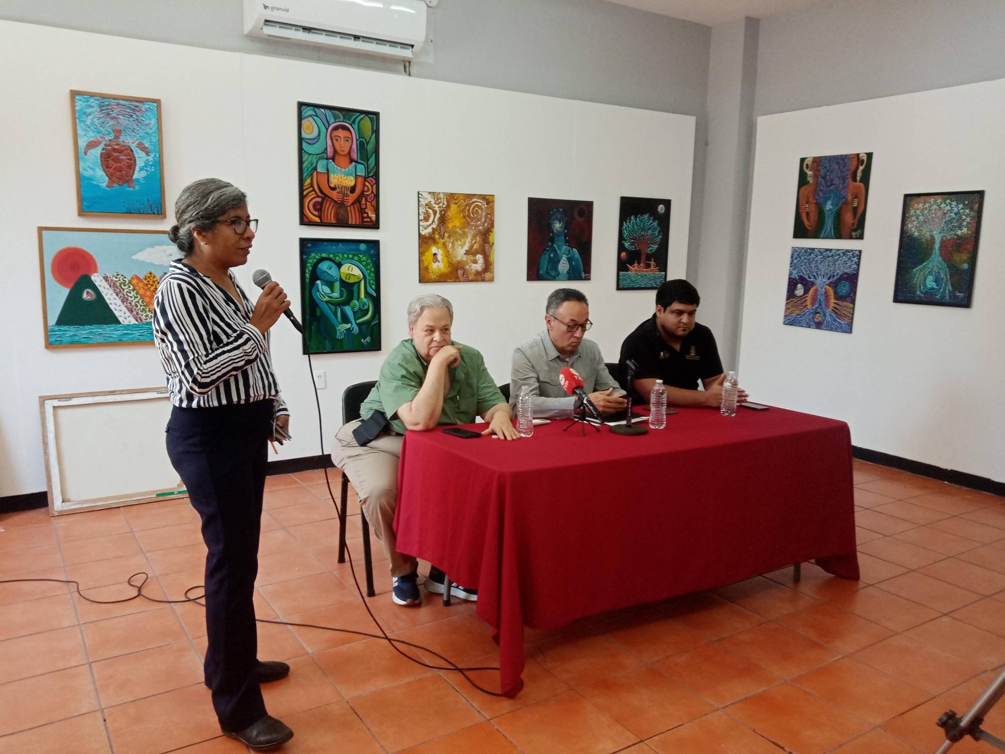 $!Lucía Zapien, actriz, dramaturga y directora de teatro, explicó uno de los proyectos que será apoyado por el Isic en el sur de Sinaloa.