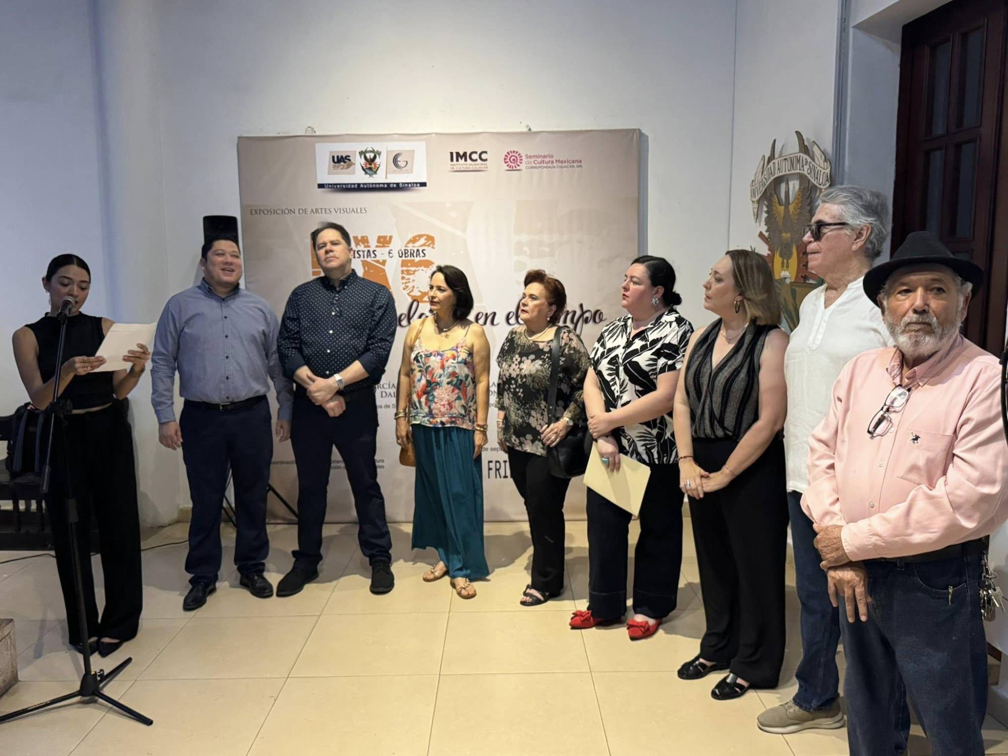 $!Los cinco artistas acompañados por autoridades de Cultura UAS.