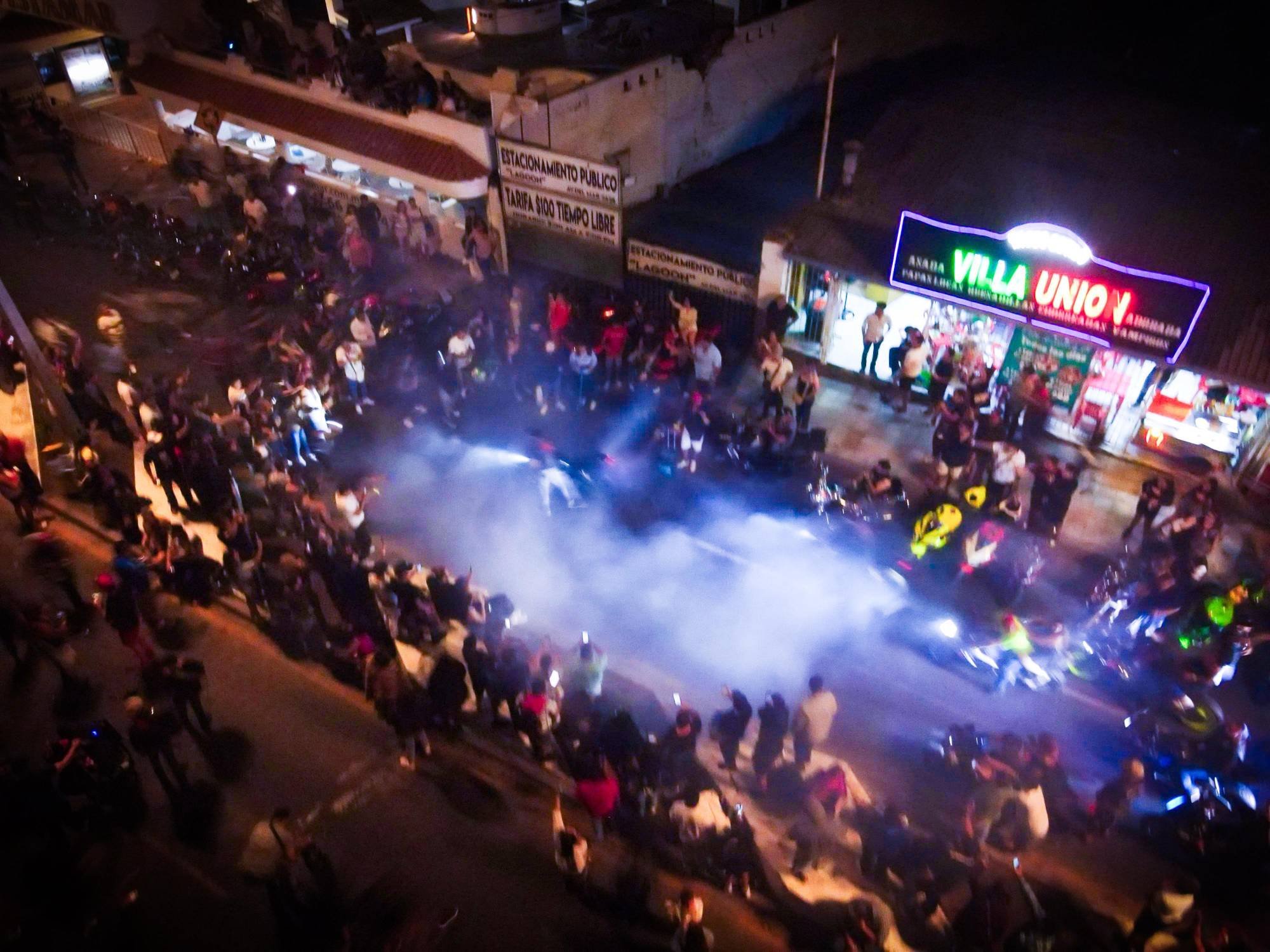 $!Disfrutan miles de fiesta motorizada en Mazatlán