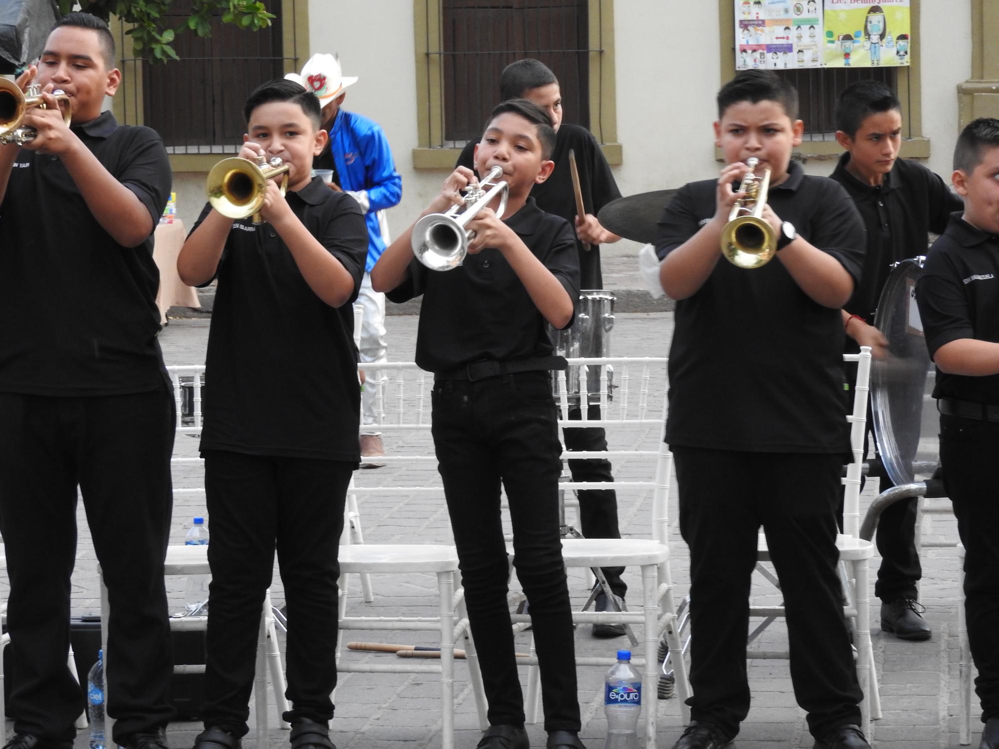 $!Participa Banda de Viento La Milagrosa, en el Encuentro Nacional de Saberes Locales