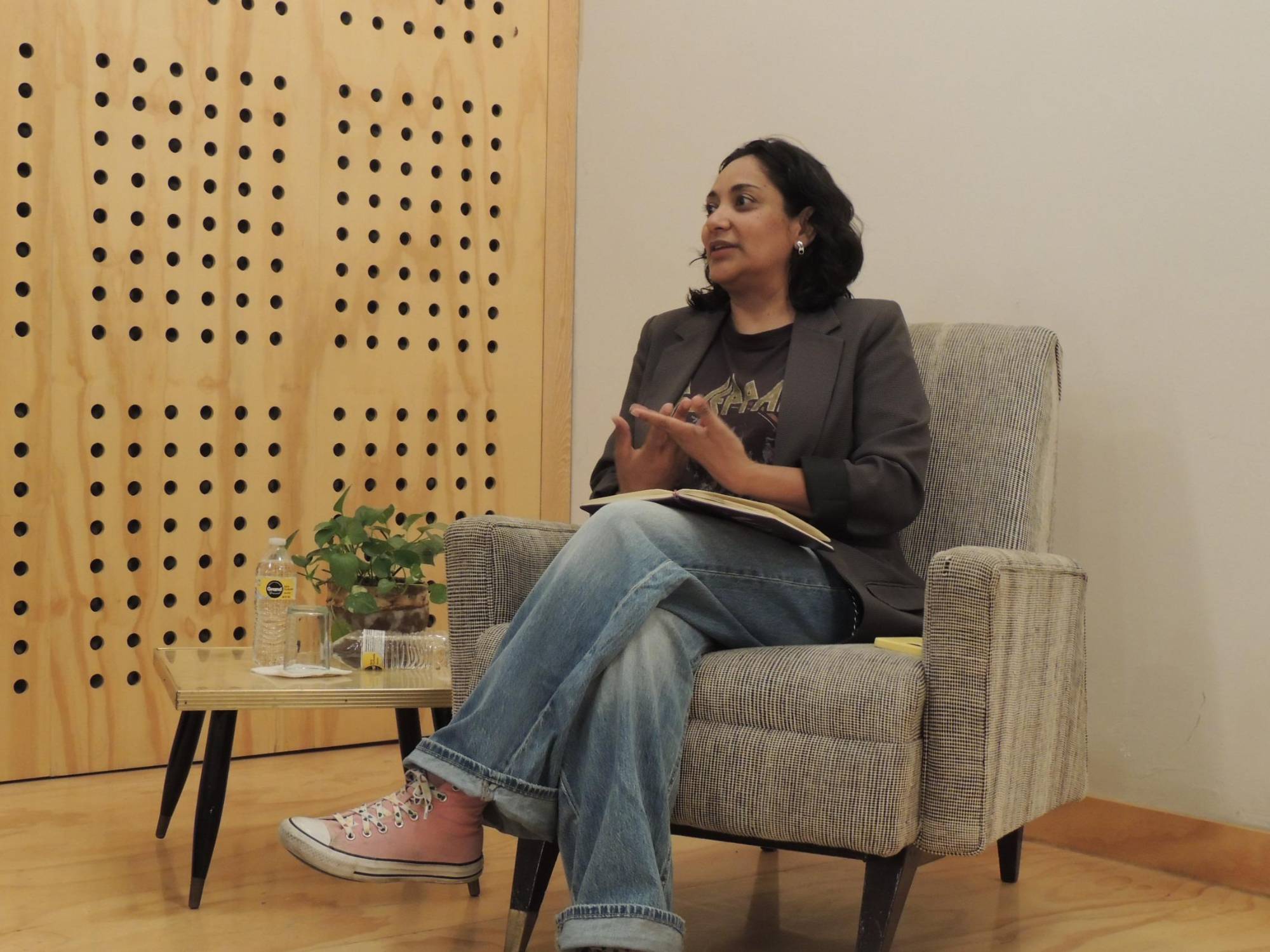 $!Llama Carolina Hernández a ocupar la ciudad pese al miedo