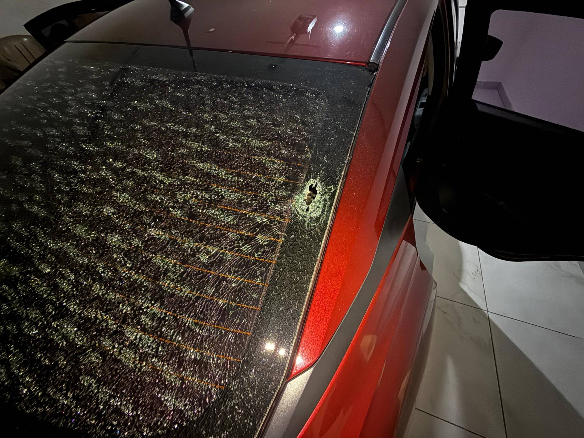 $!Ataque armado deja daños en vivienda y vehículo en Las Terrazas, en Culiacán