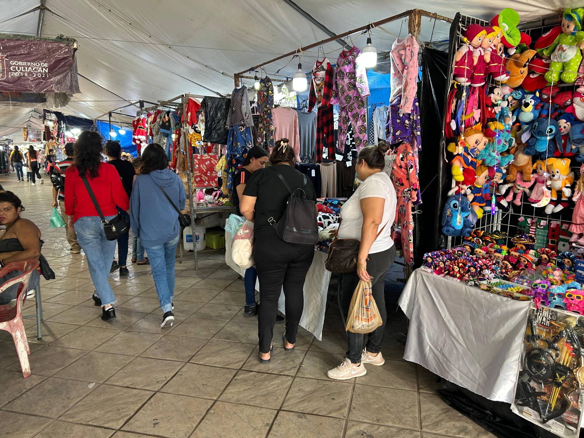 $!Ventas en el Centro de Culiacán repuntan al 80%