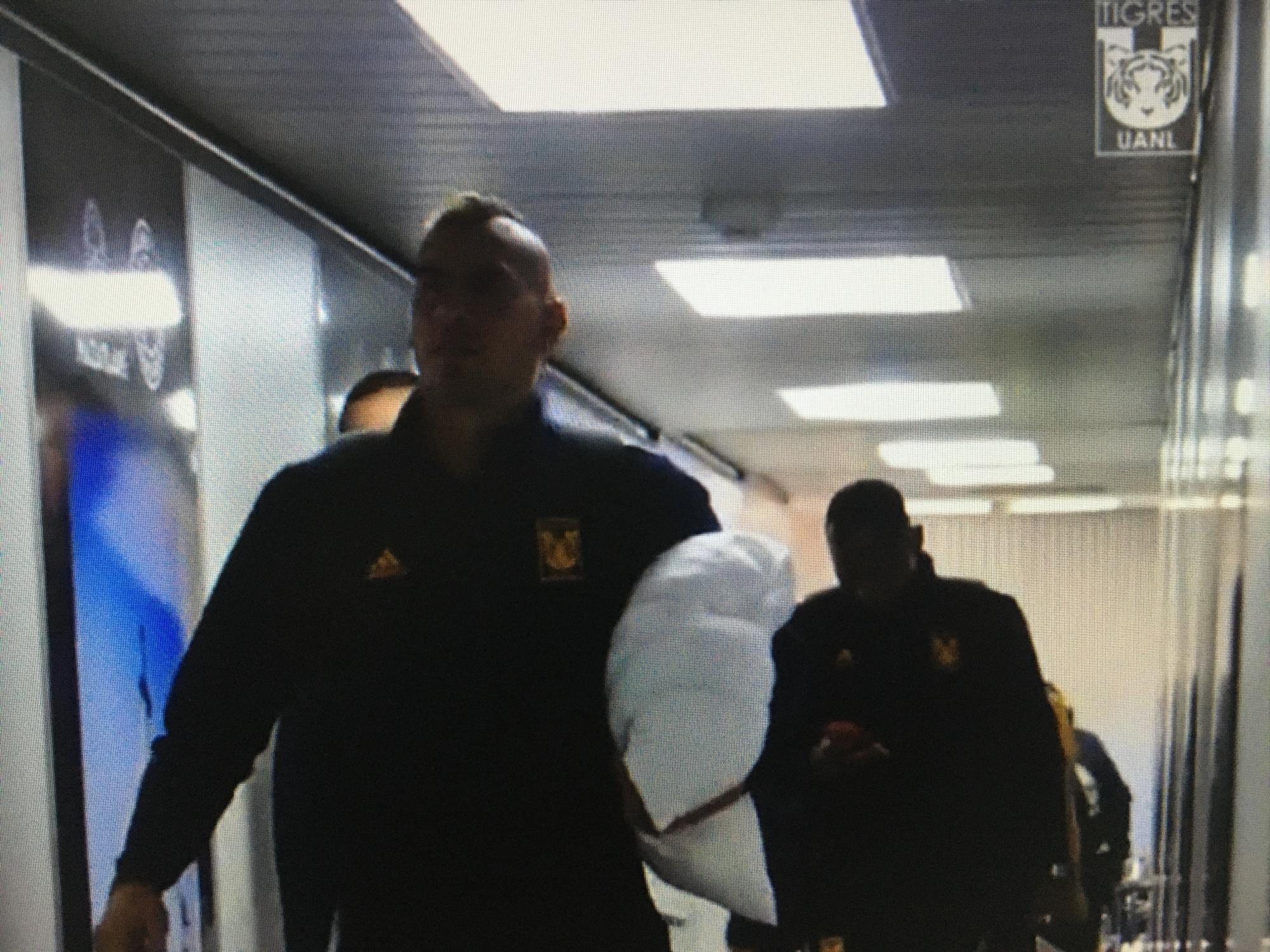 $!Tigres de la UANL llega a Mazatlán en medio de un caluroso recibimiento