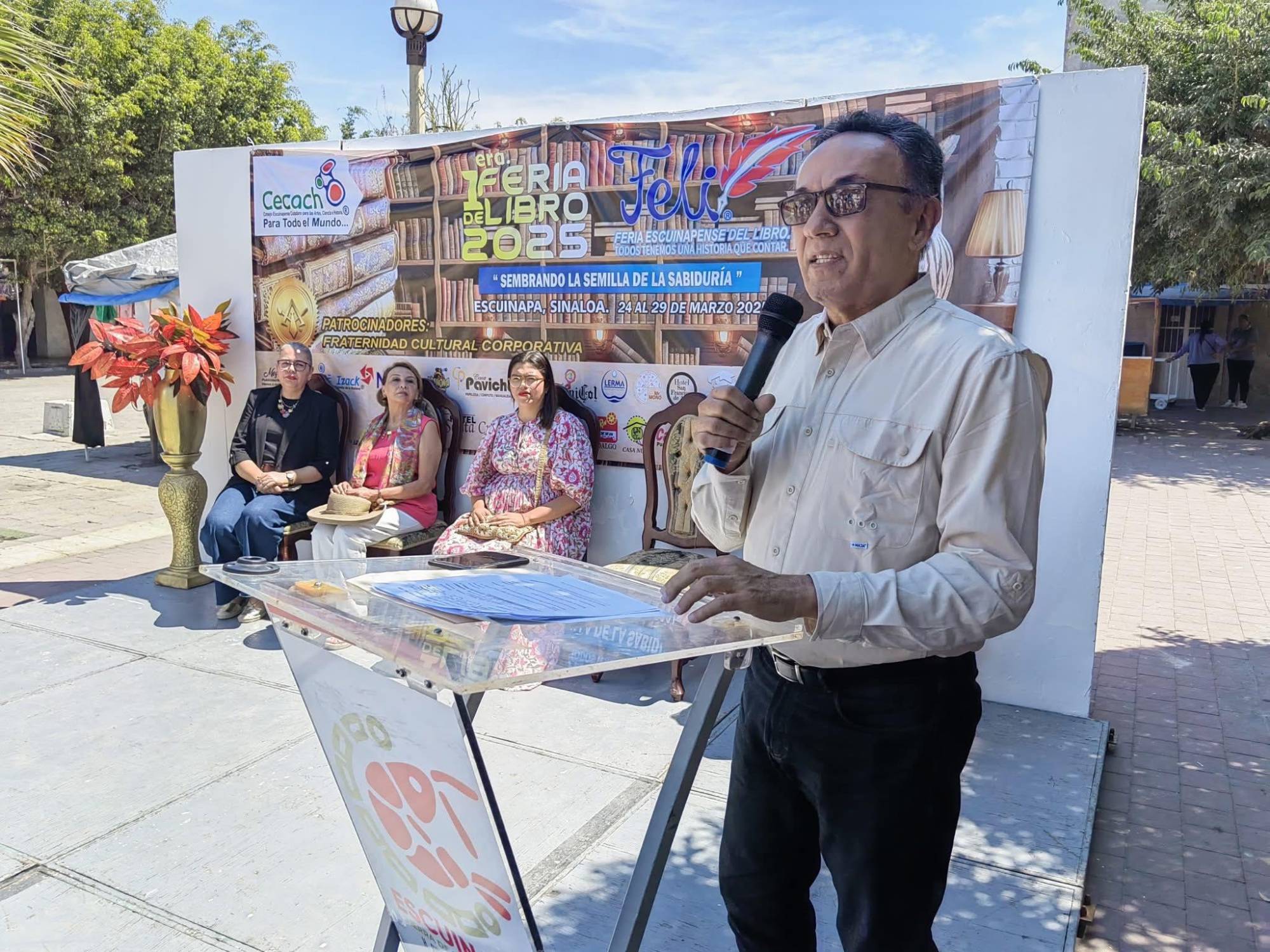 $!Este año se creó la Feria Escuinapense del Libro.