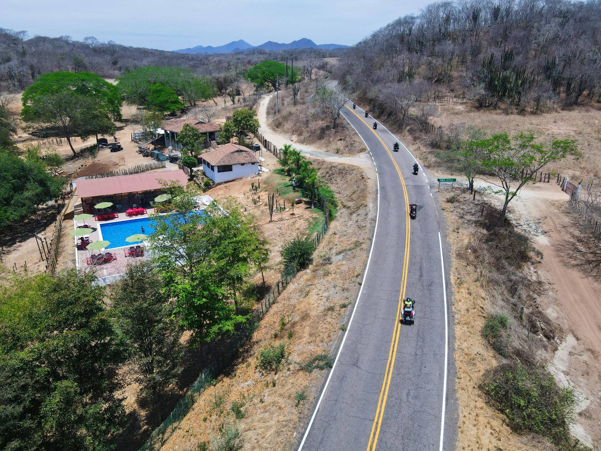 $!Disfrutan decenas de bikers de la tradicional rodada regional a La Noria