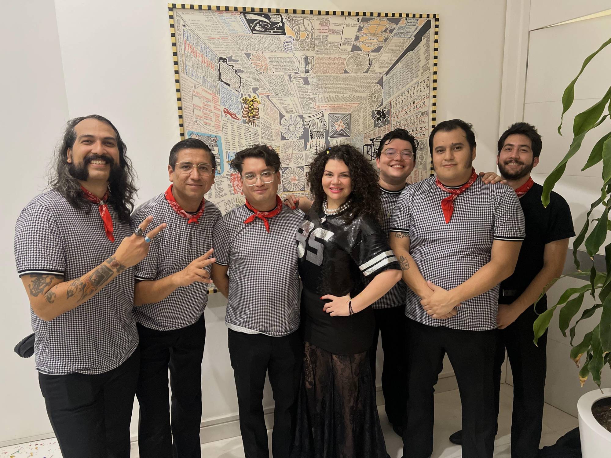 $!Los Moustros del Espacio Exterior amenizaron la fiesta sorpresa de Lizbeth Cruz Rivera.