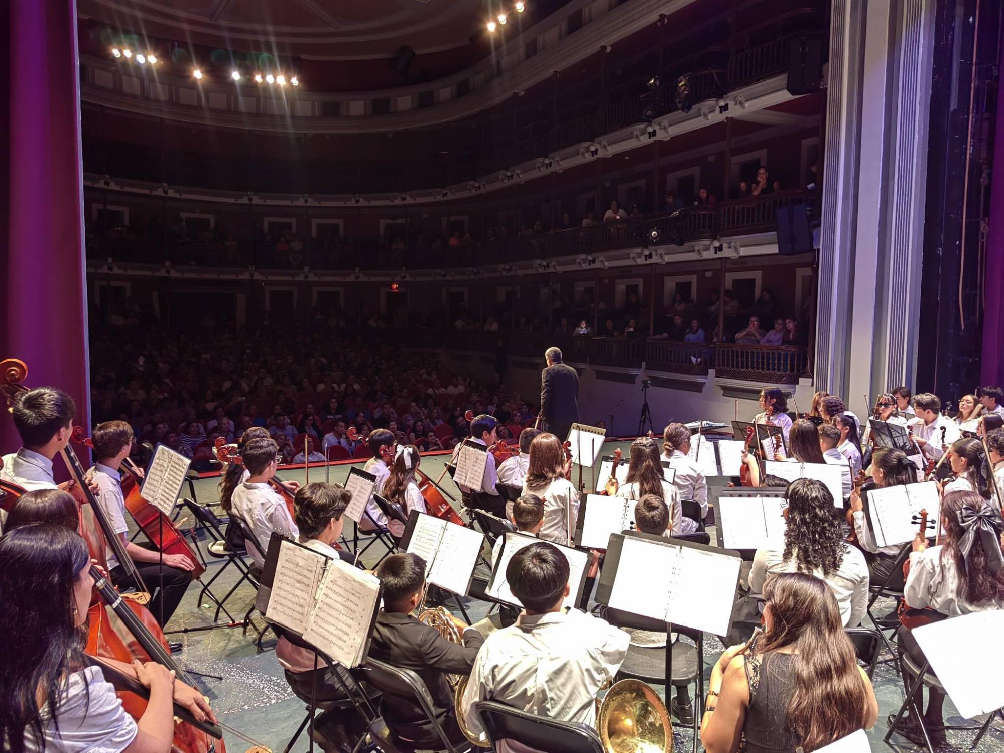 $!Un amplio programa ofrecieron las agrupaciones.