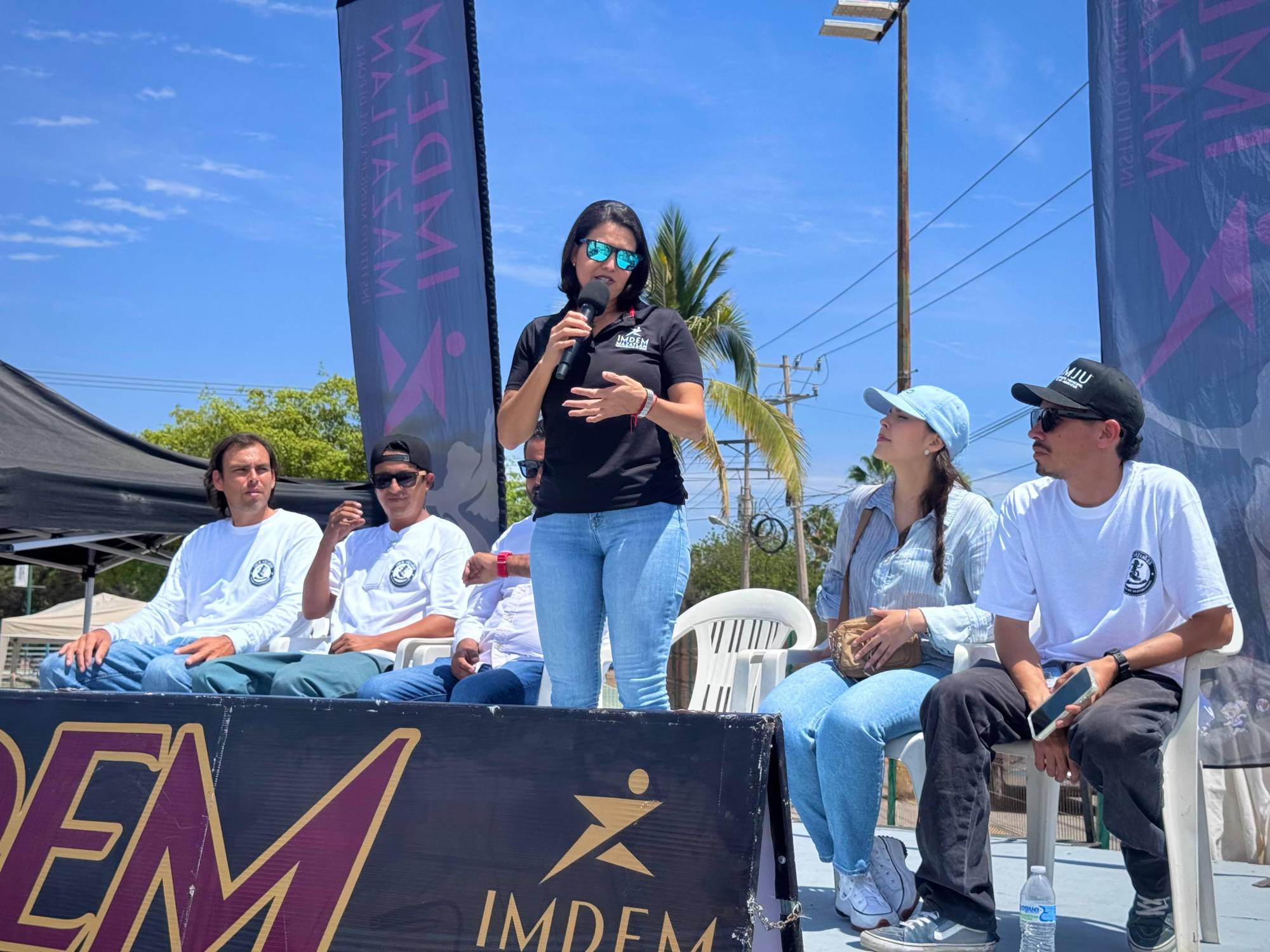 $!Inicia Santa Patinada bajo un ambiente de buena vibra y camaradería en Mazatlán