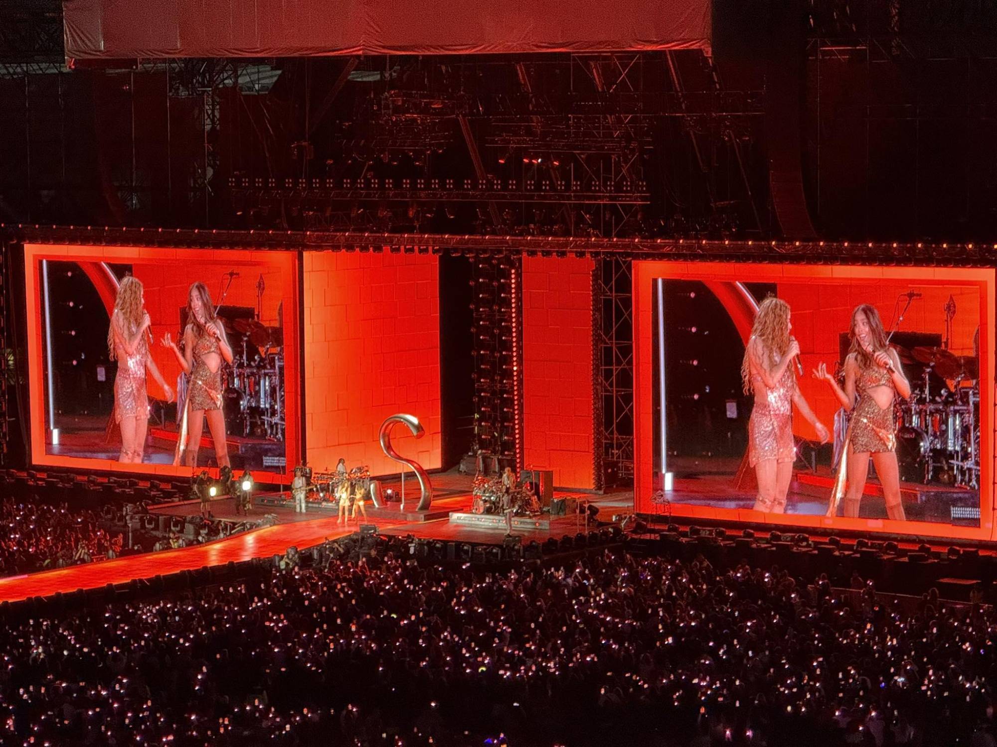 $!Vibra Ciudad de México con la actuación de Shakira y Danna