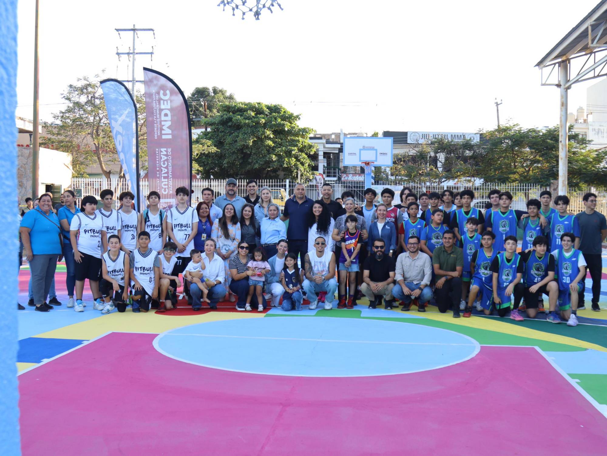 $!Nuevo mural en el CCC honra el legado de Pedro ‘Pery’ Meza, ícono del baloncesto sinaloense