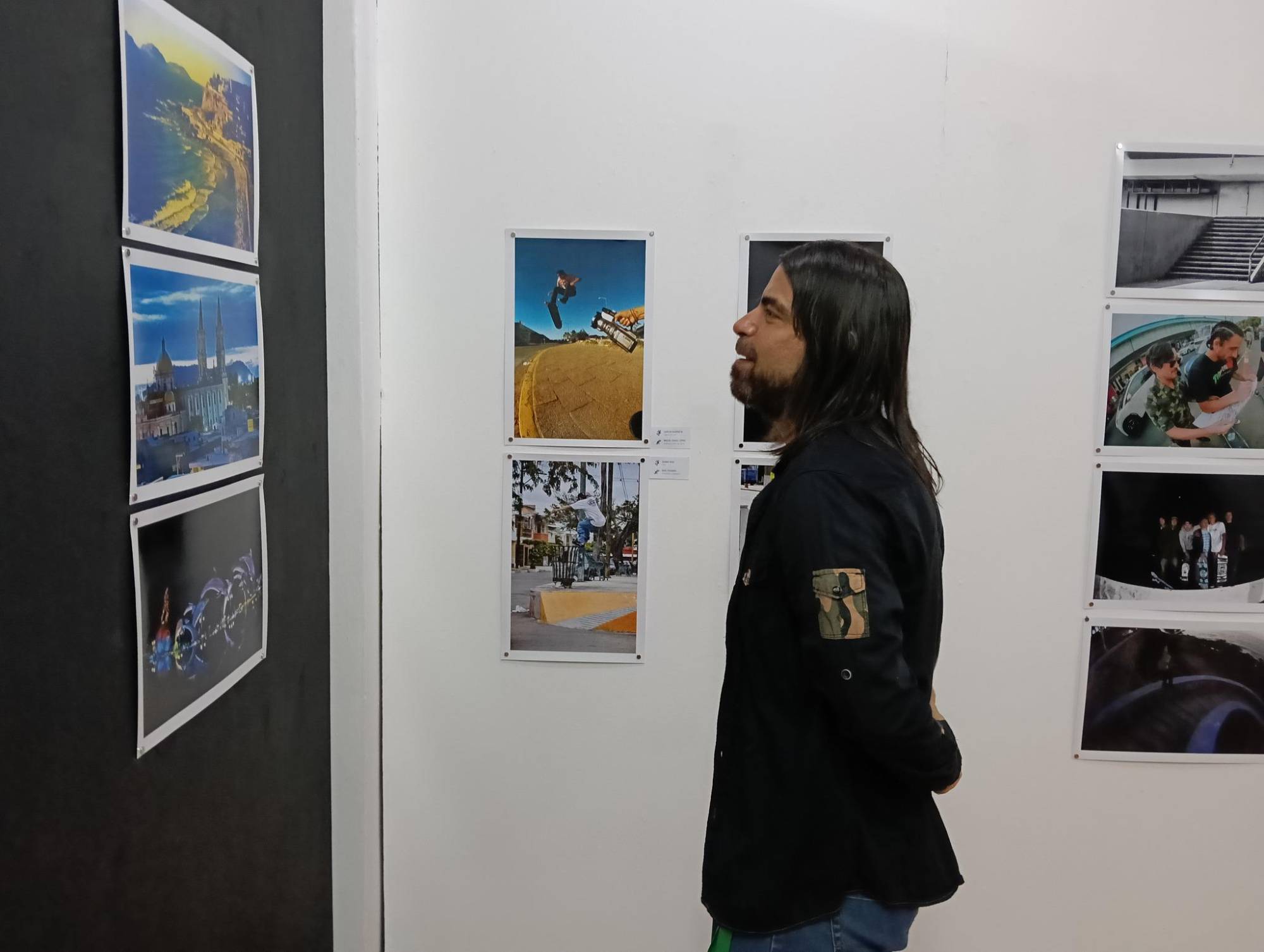 $!Patinadores, artistas y público en general hicieron el recorrido.