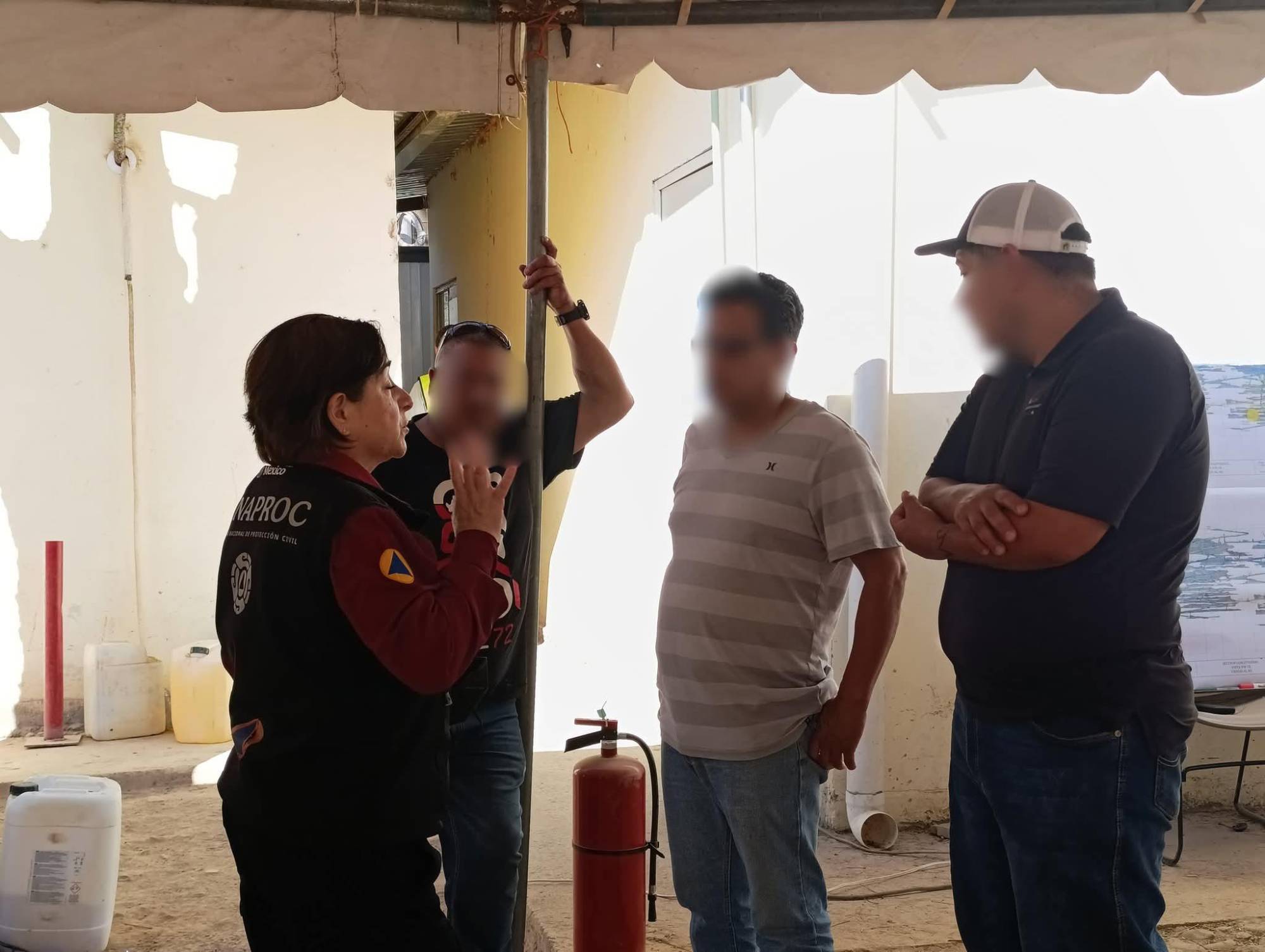 $!Mantienen familias esperanza en rescate de mineros atrapados en Rosario