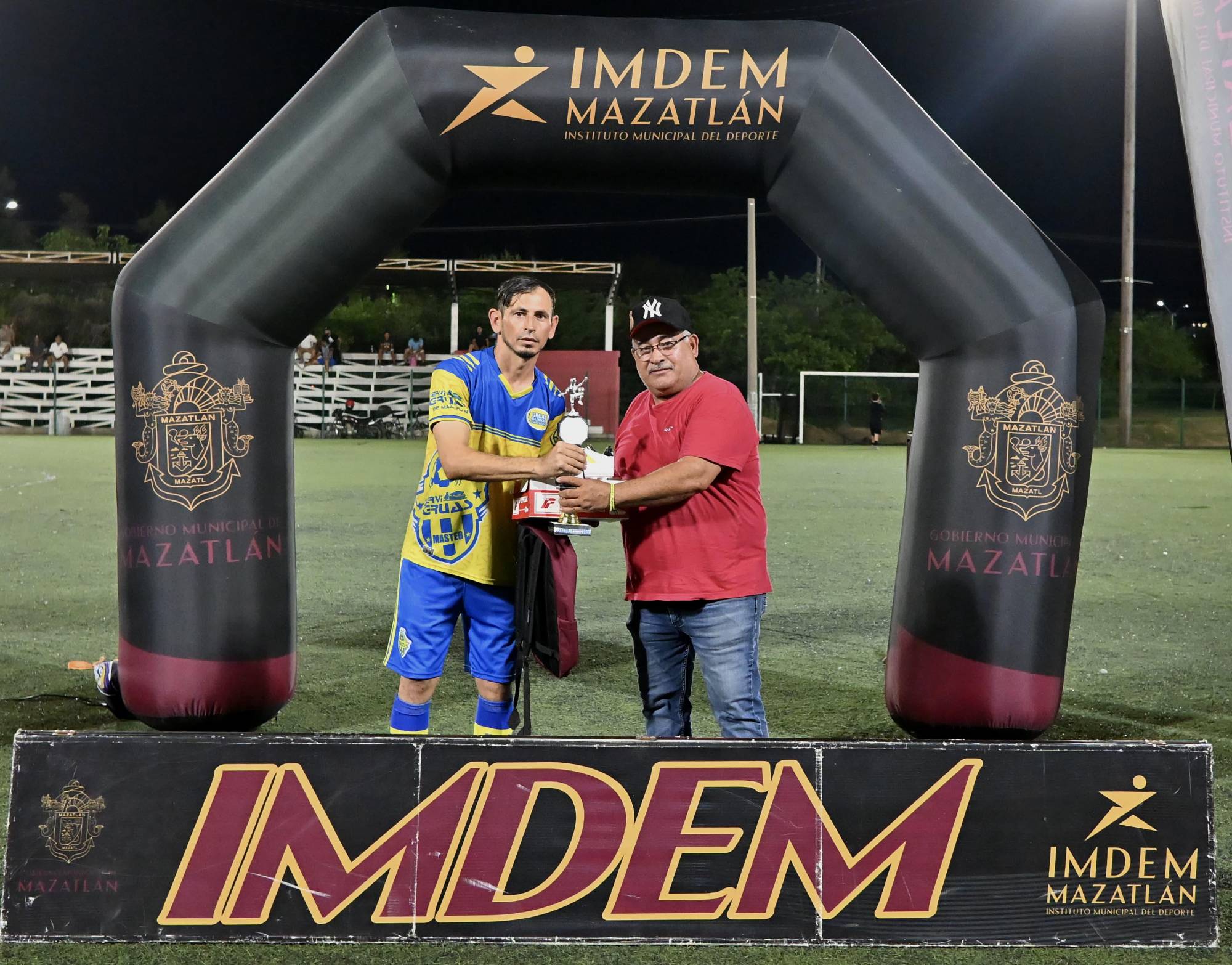 $!¡Bicampeones! Servigrúas vence a Tuna Supply en la final de la Liga Máster Municipal de Futbol