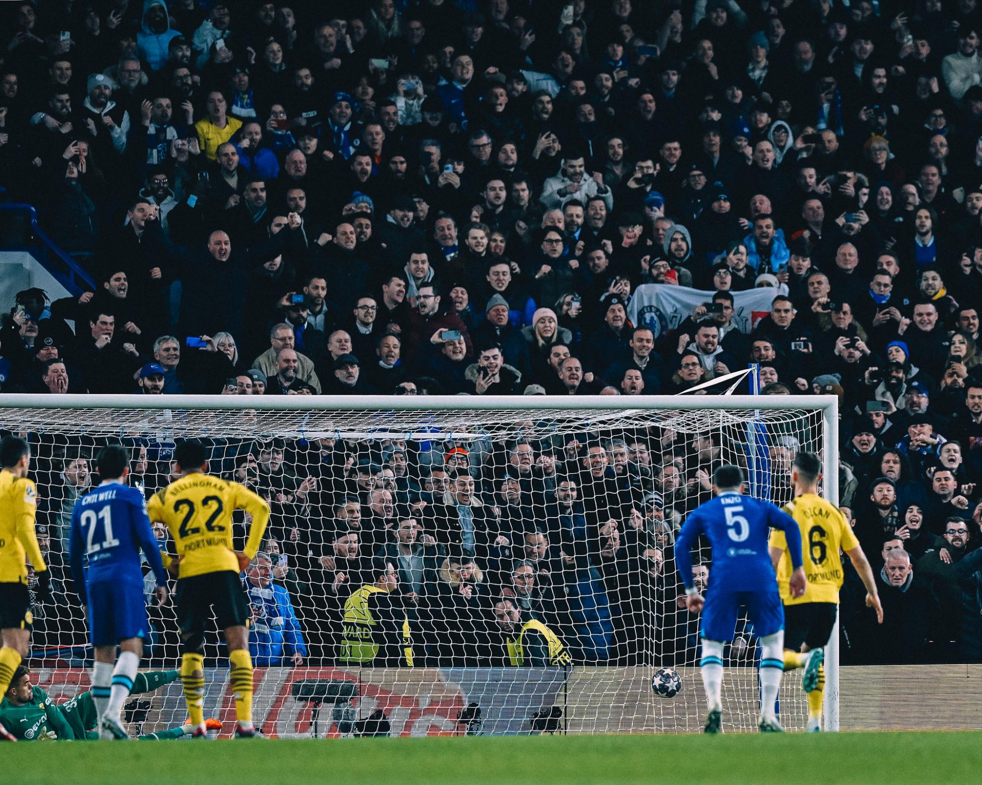 $!Chelsea doblega al Dortmud en Londres y se mete a cuartos de final de la Champions