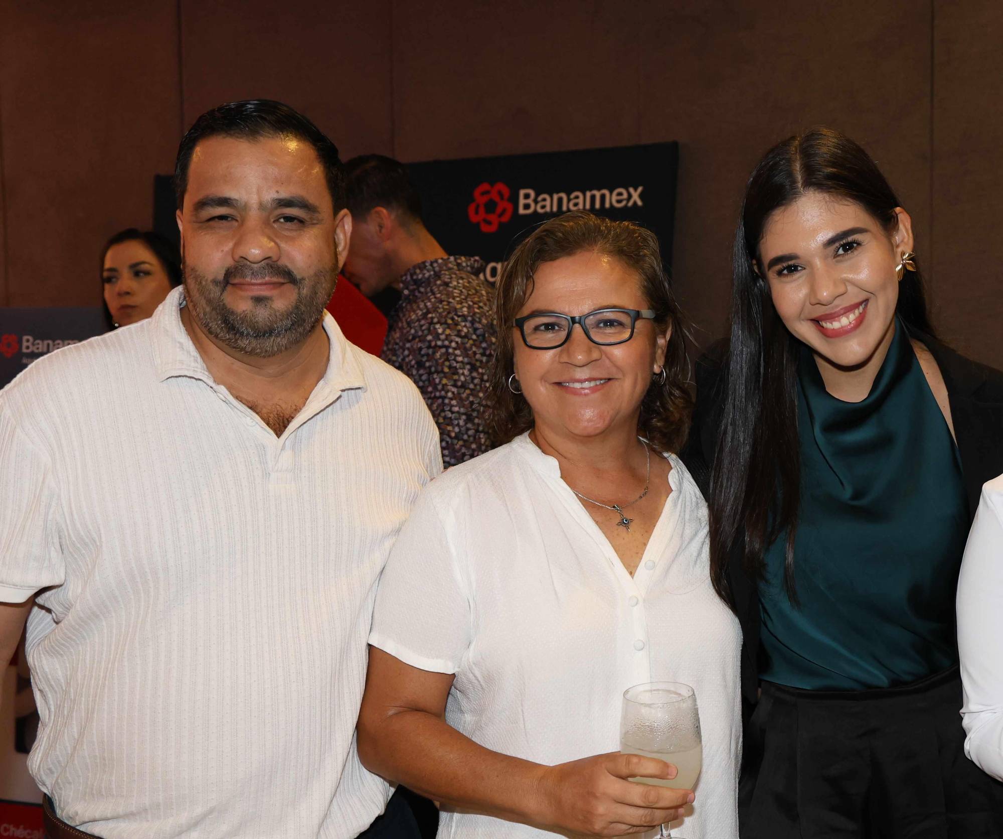 $!Saúl Salazar, Norma Bañuelos y Rosa Álvarez.