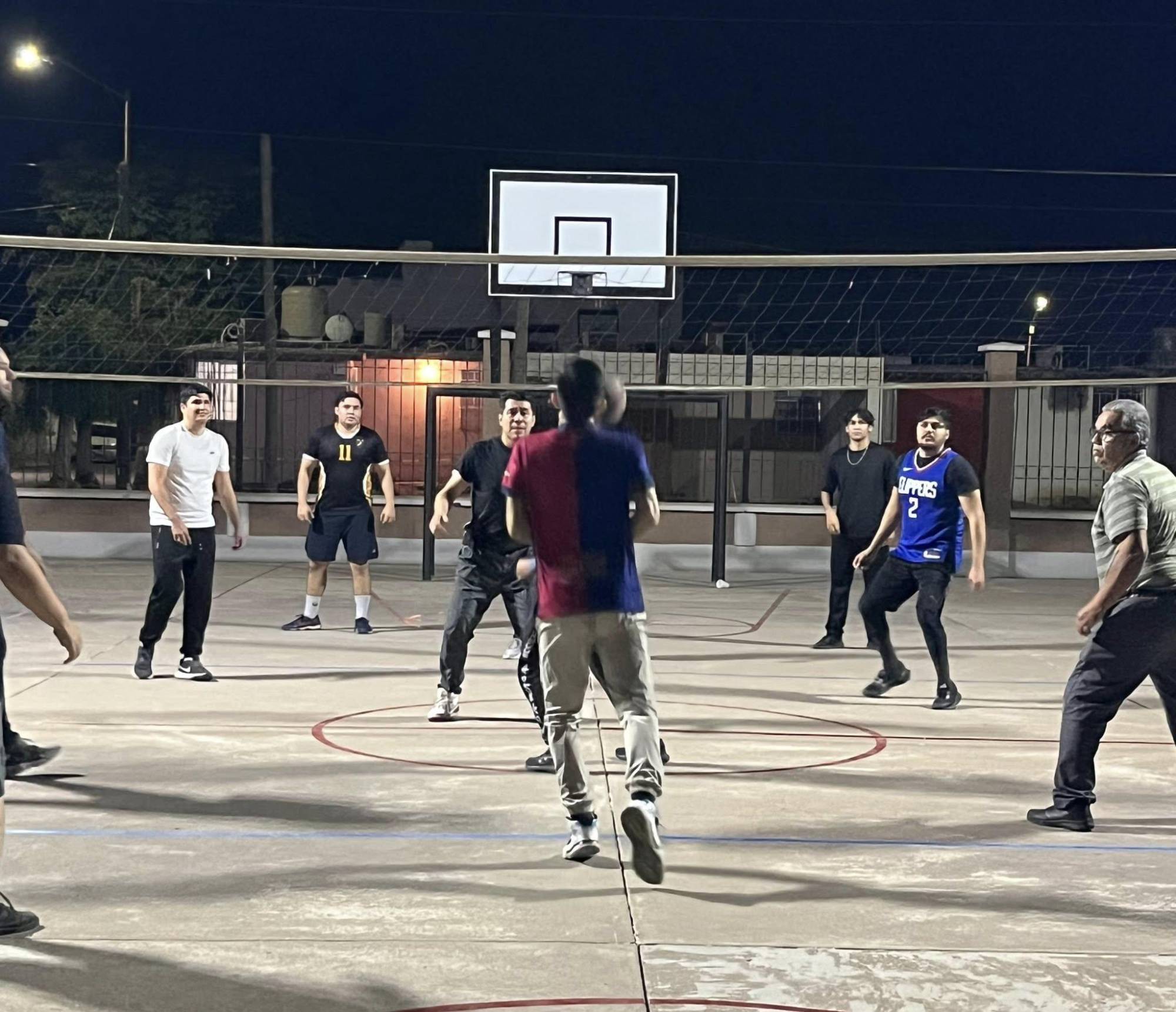 $!Barrio Independencia se corona en Torneo Relámpago de Voleibol en Culiacán