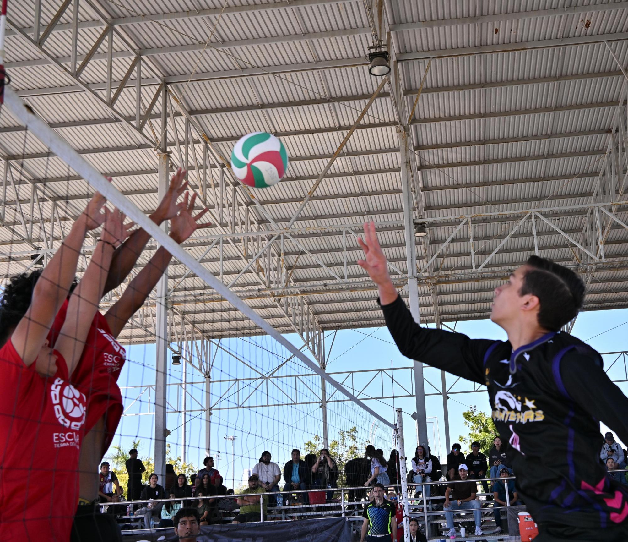 $!Domina Mazatlán en el Zonal de voleibol de sala de Juegos Conade