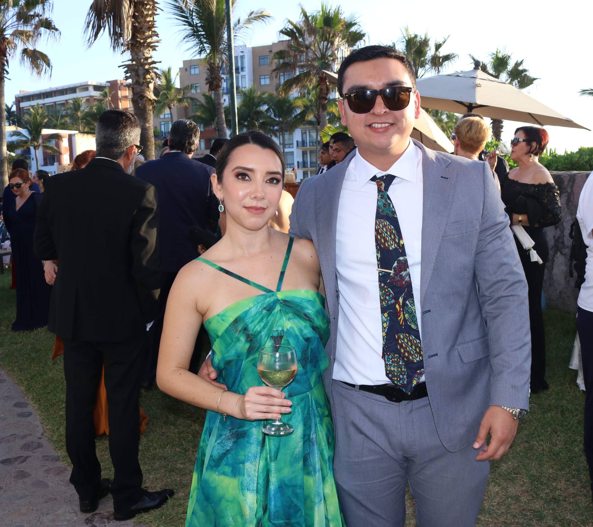 $!Sara Osuna, madrina de ramo, junto a Jesús Corrales.