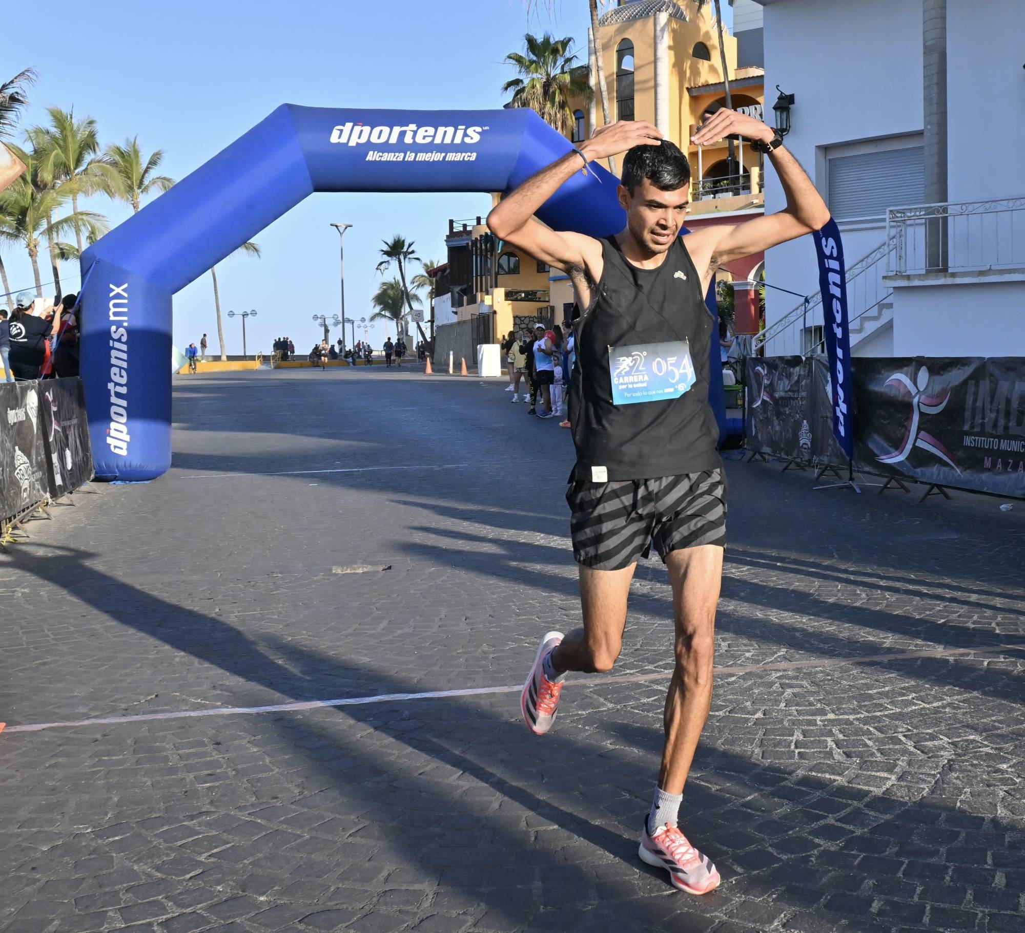 $!Ana Llorente y Yostin Rendón conquistan Carrera por la Salud de AMASFAC