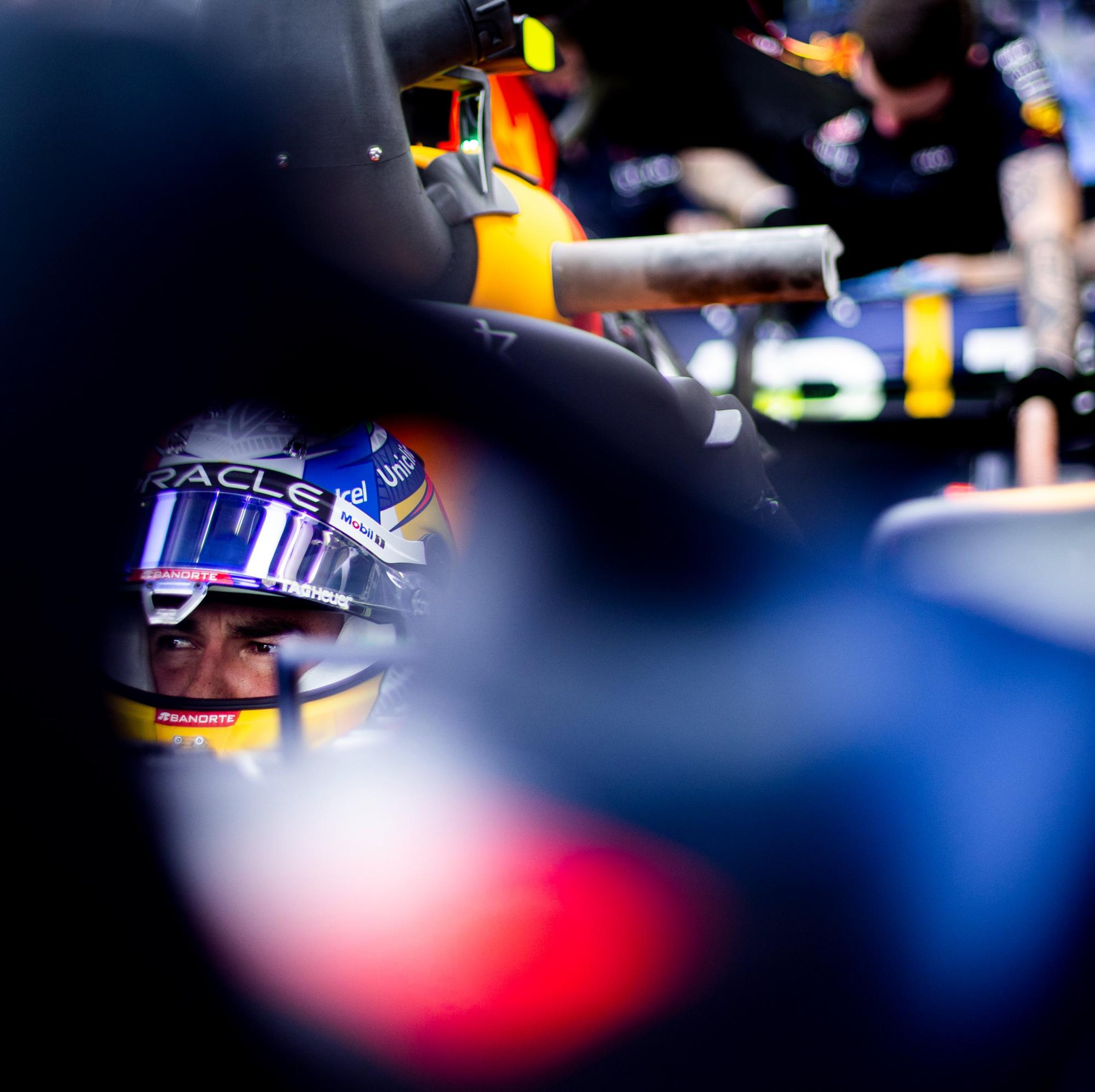 $!Disney homenajea a Checo Pérez con un carro de juguete al estilo de Cars