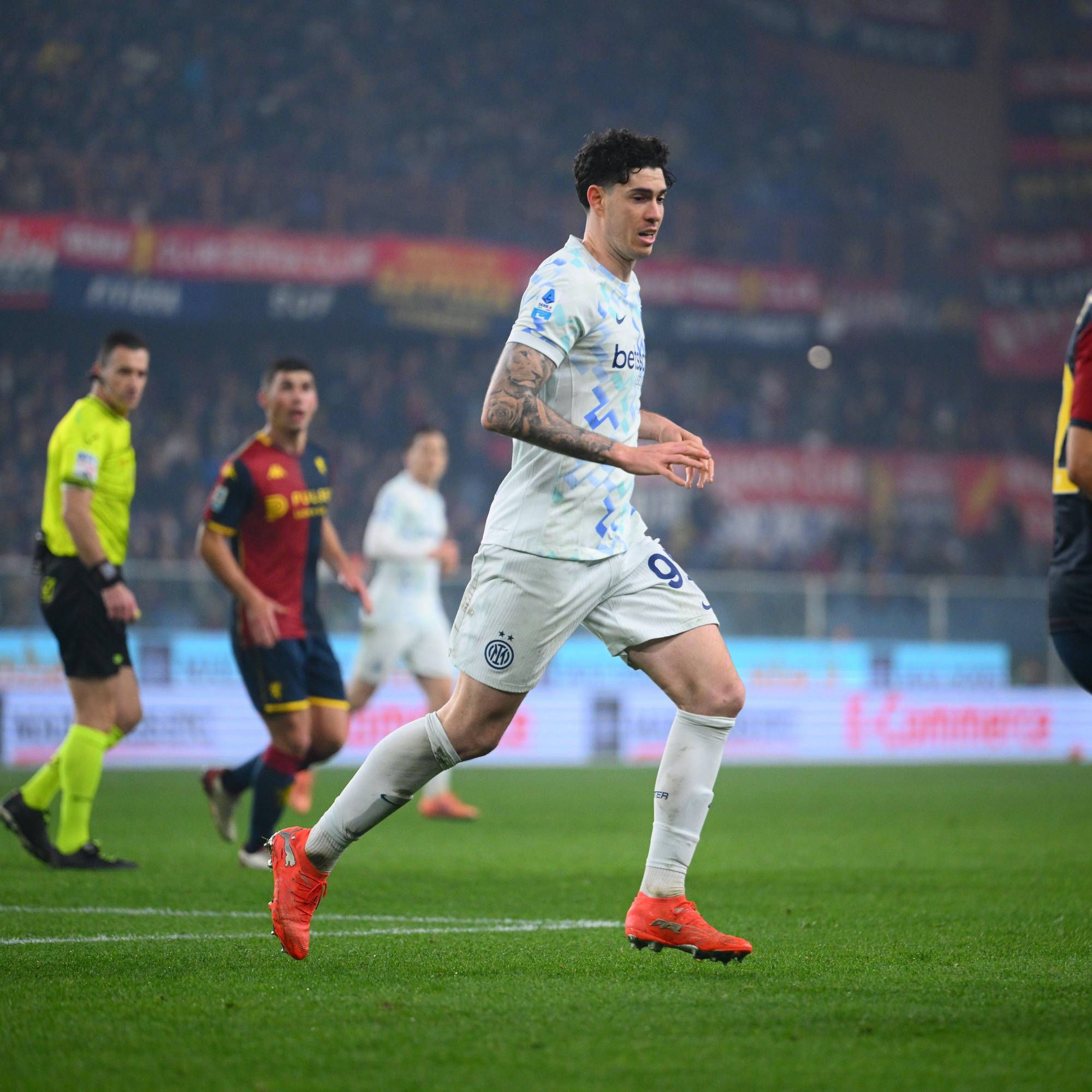 $!Inter sufre en Génova pero se queda con el liderato de la Serie A