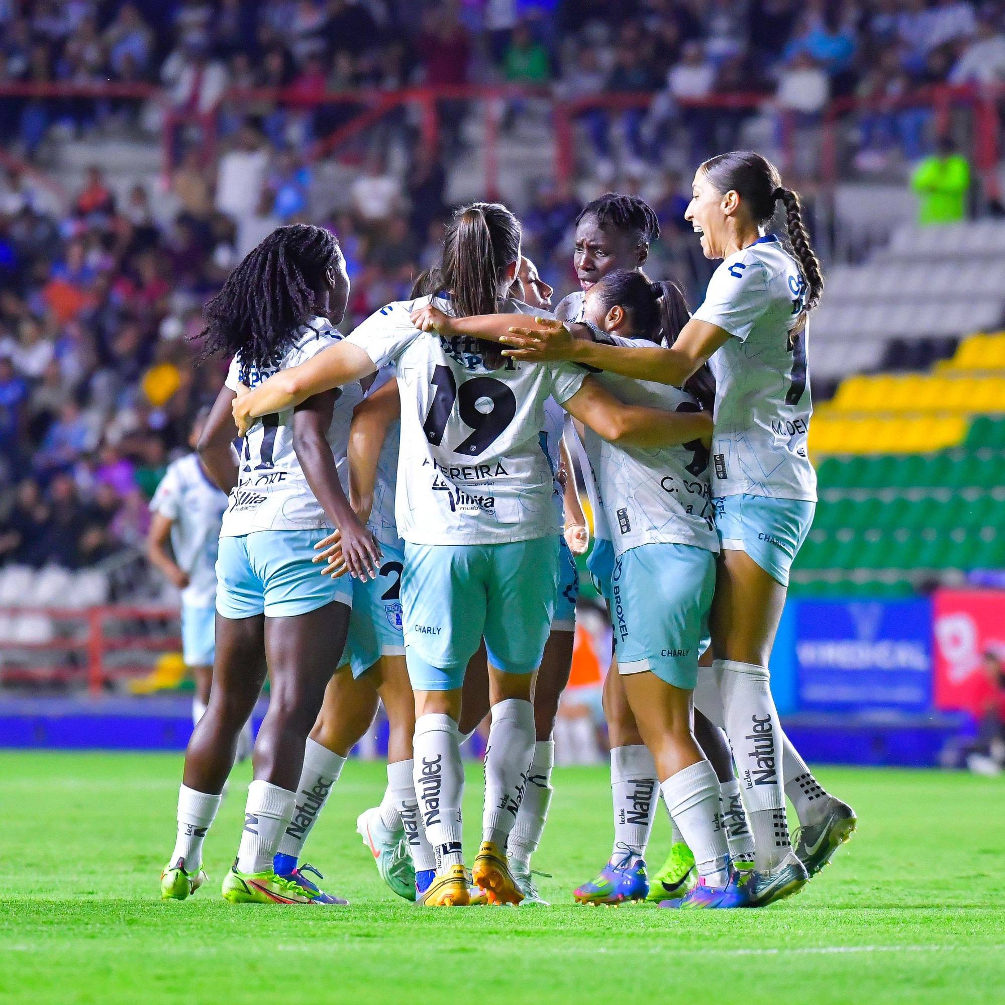 $!¡A la Final! Pachuca fulmina con goleada a las bicampeonas Rayadas