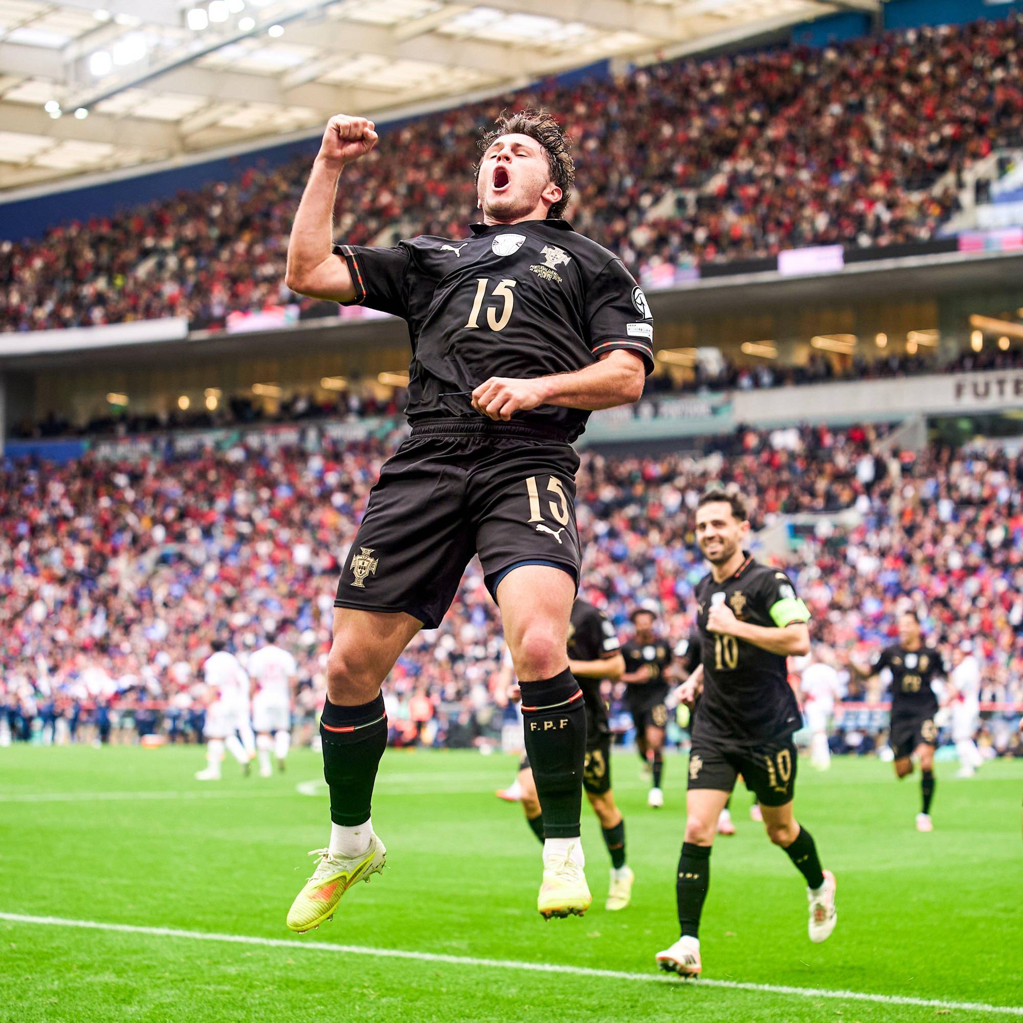 $!Portugal despeja dudas y sella su pase al Mundial con un festín de goles