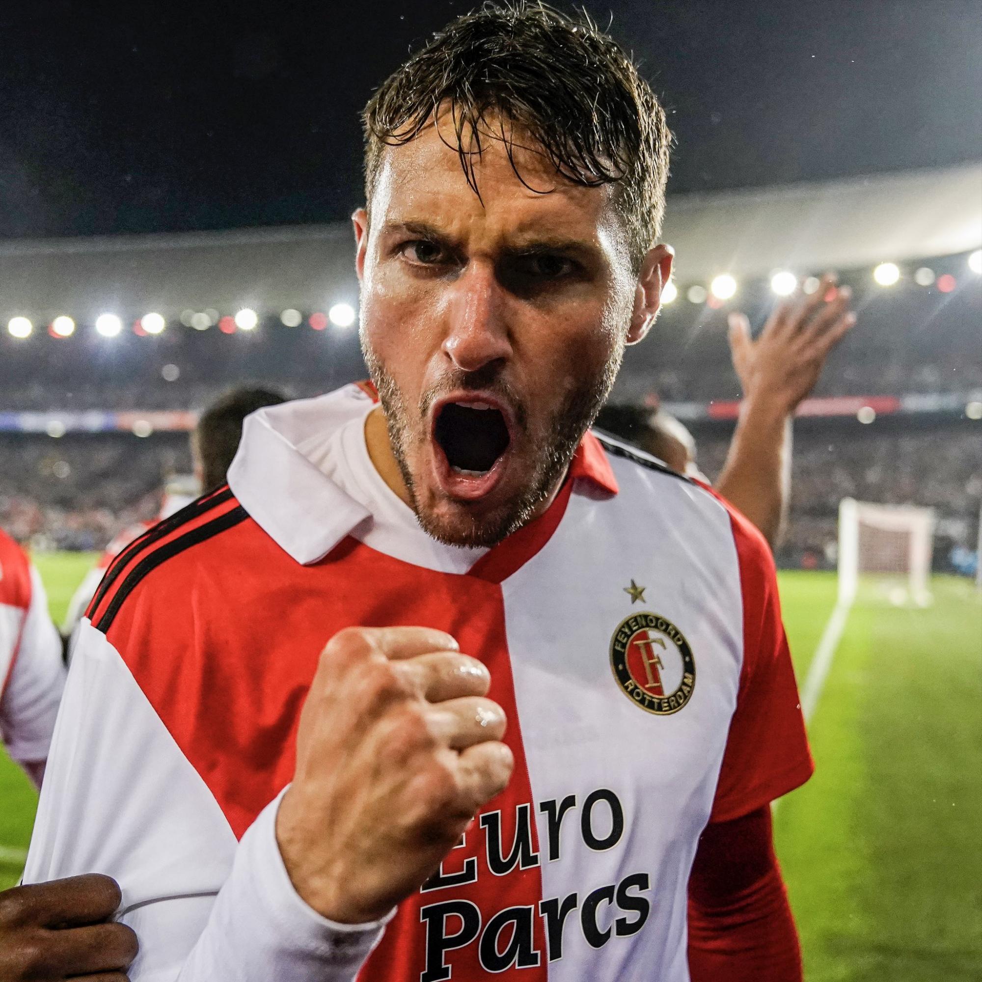 $!Gol de Santiago Giménez da liderato y pase al Feyenoord en la Europa League