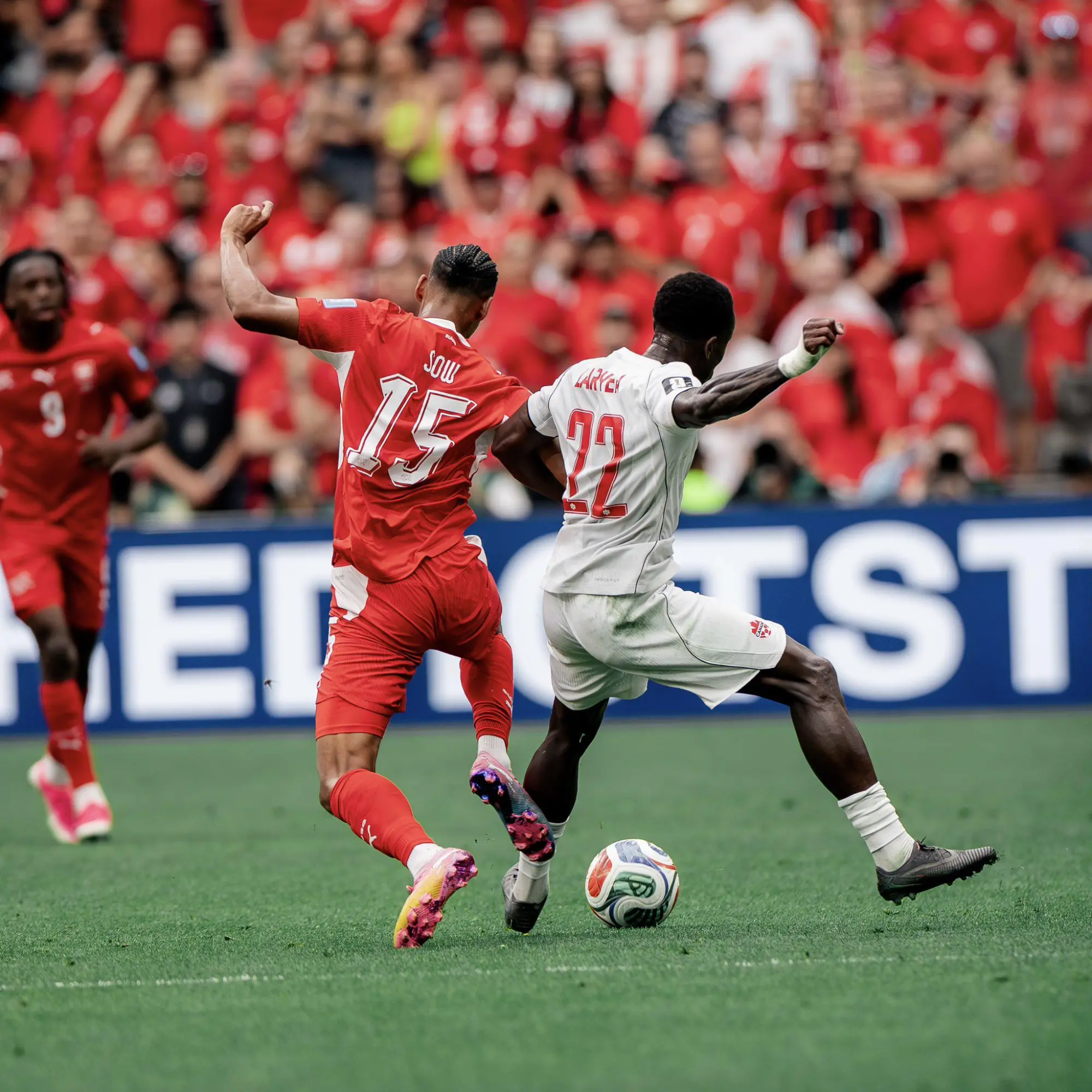 $!Suiza sufre ante Canadá, pero amarra el liderato del Grupo B