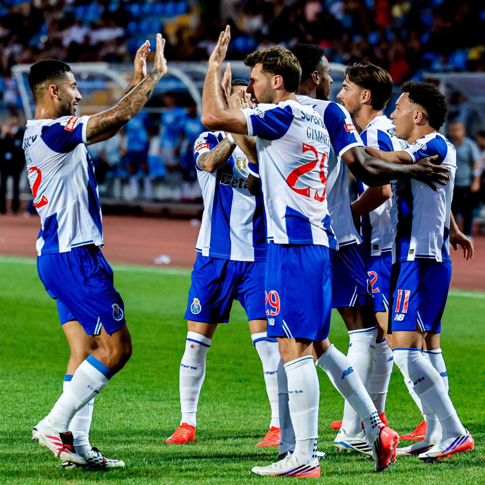 $!Santiago Giménez se estrena con el Porto y llega a 100 goles en la victoria sobre Casa Pia